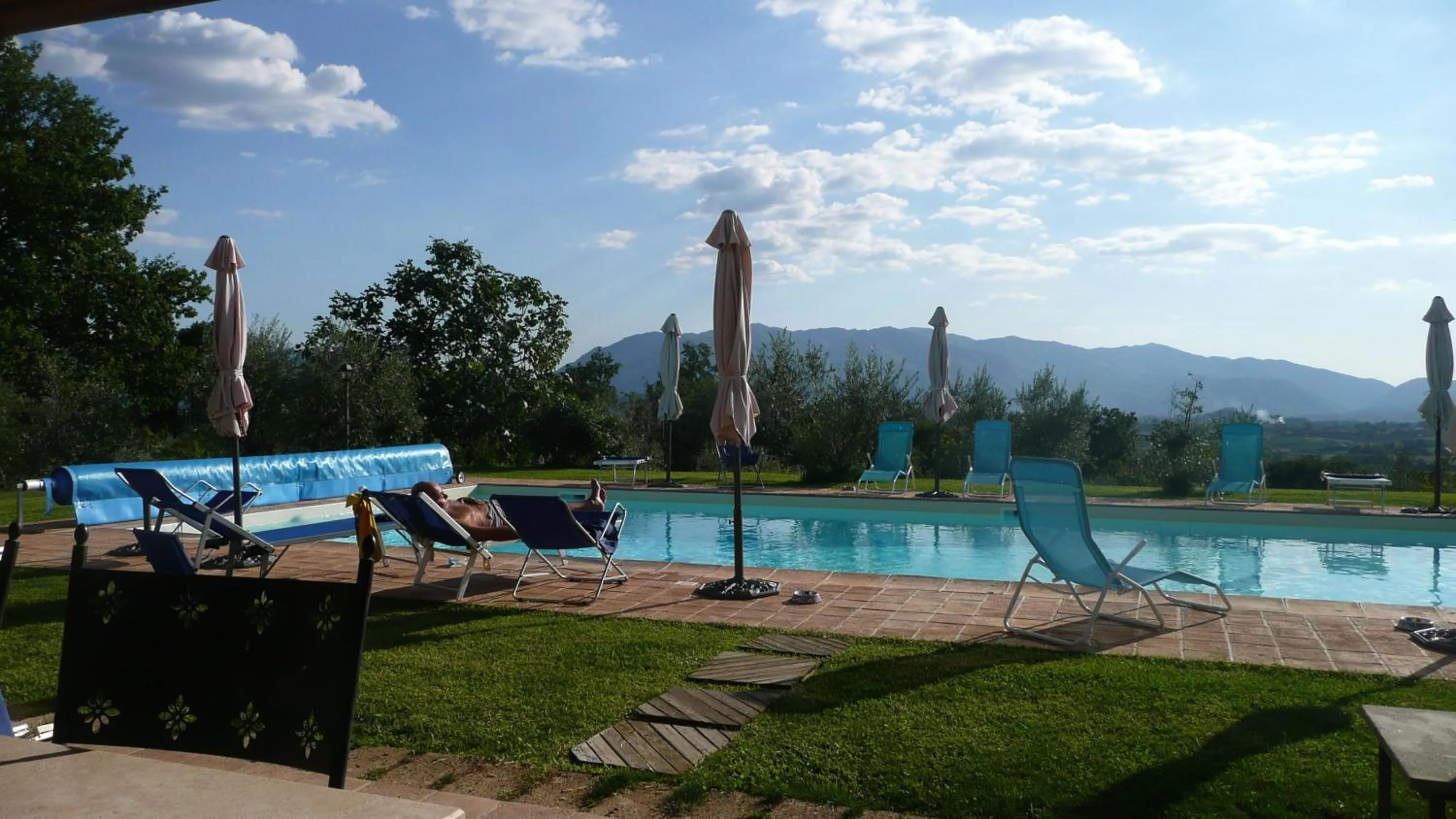 Swimming pool in Il Bruco appartamenti in b&b