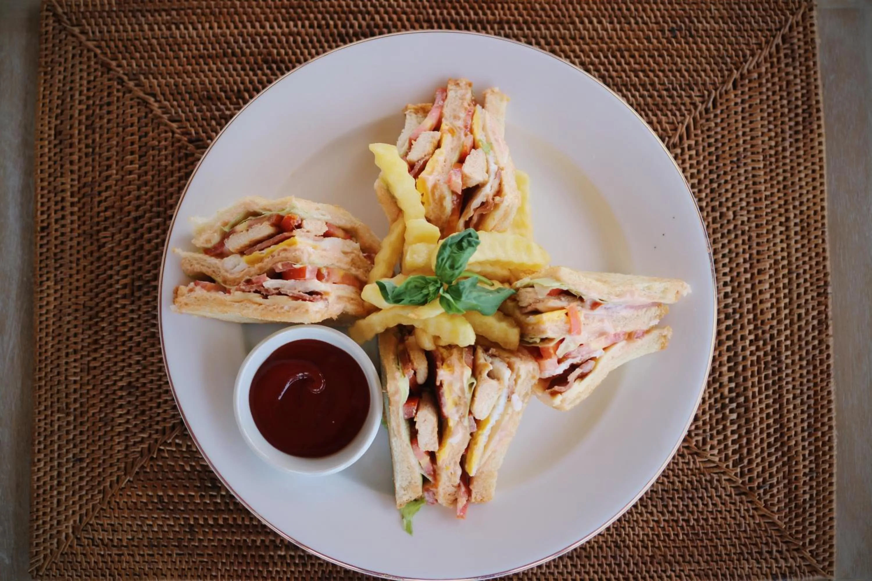 Food and drinks in Lanussa Hill Villa