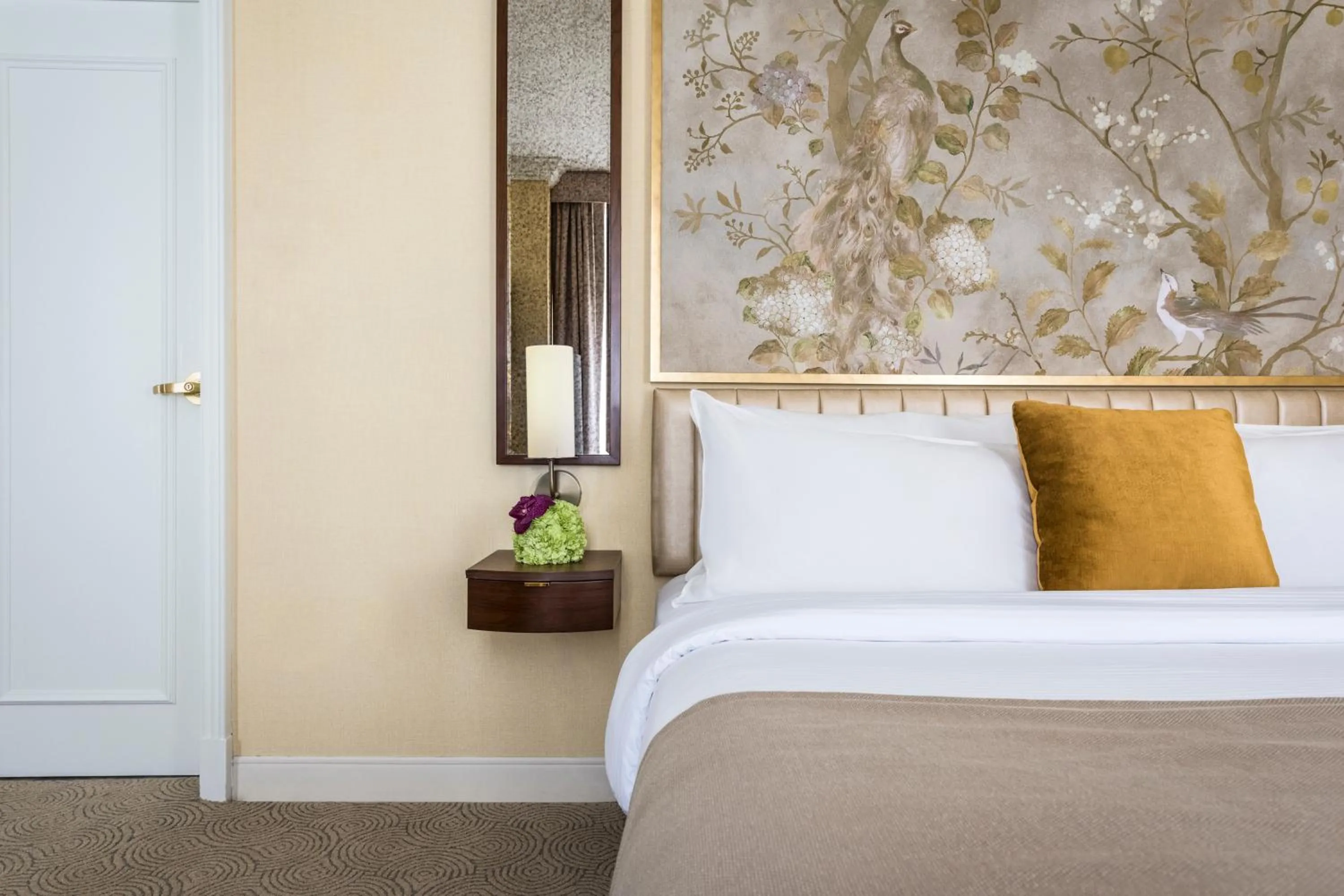 Bed in Warwick Allerton Chicago