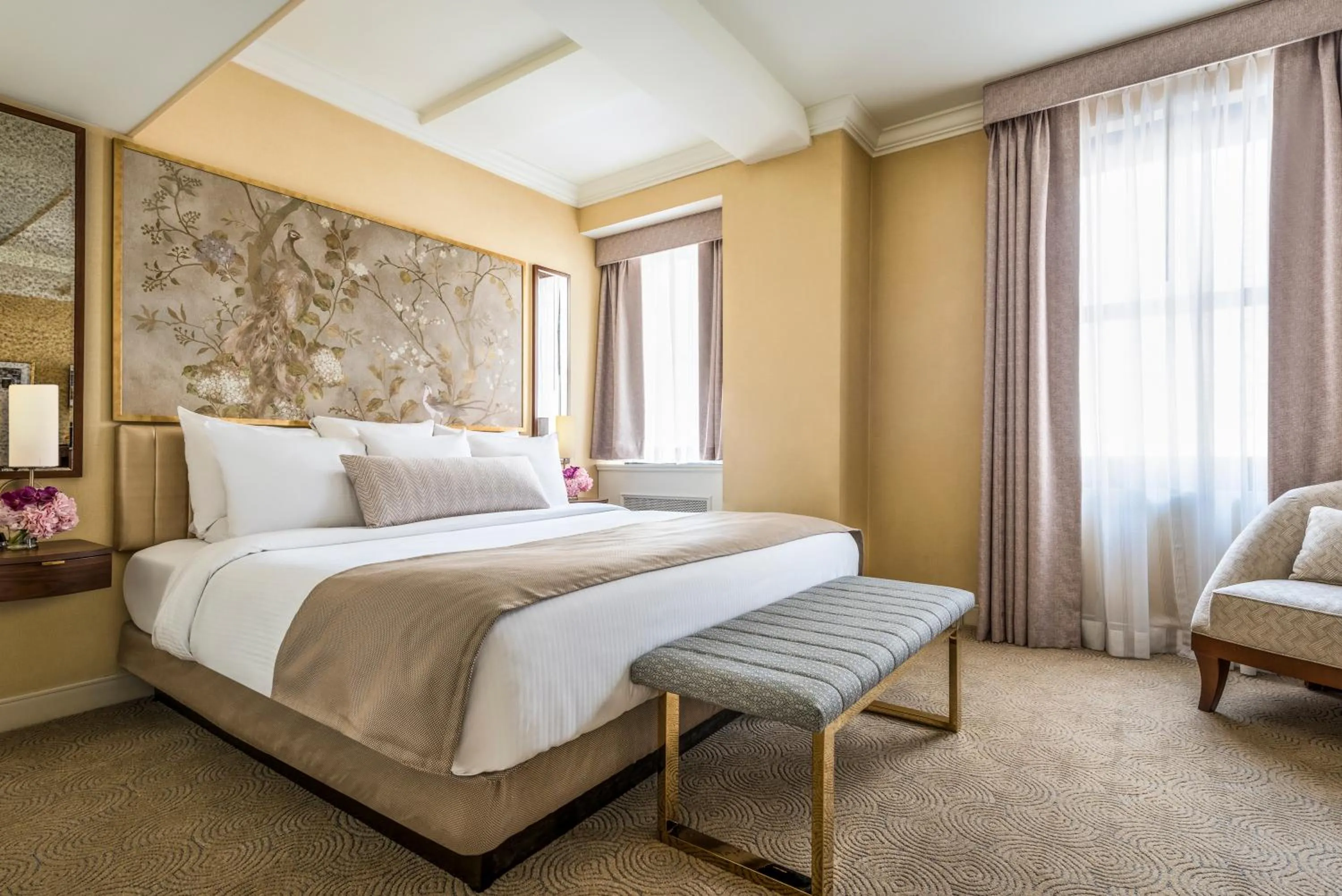 Bedroom, Bed in Warwick Allerton Chicago