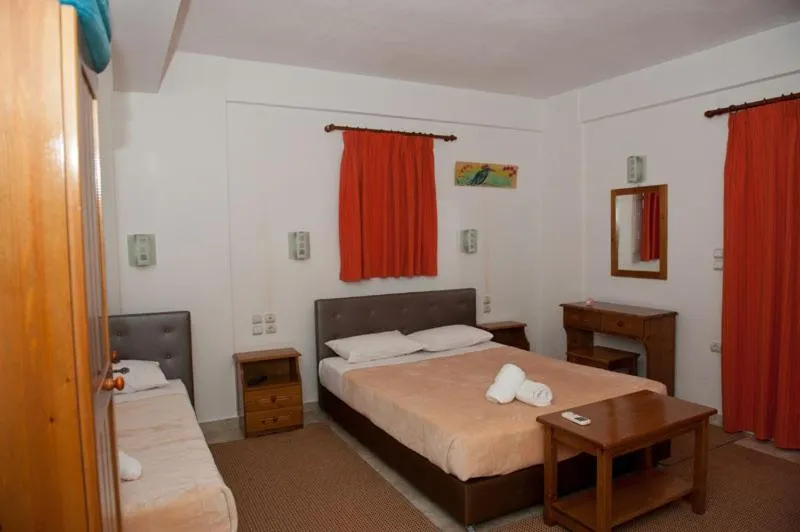 Bed in Aithrio Hotel