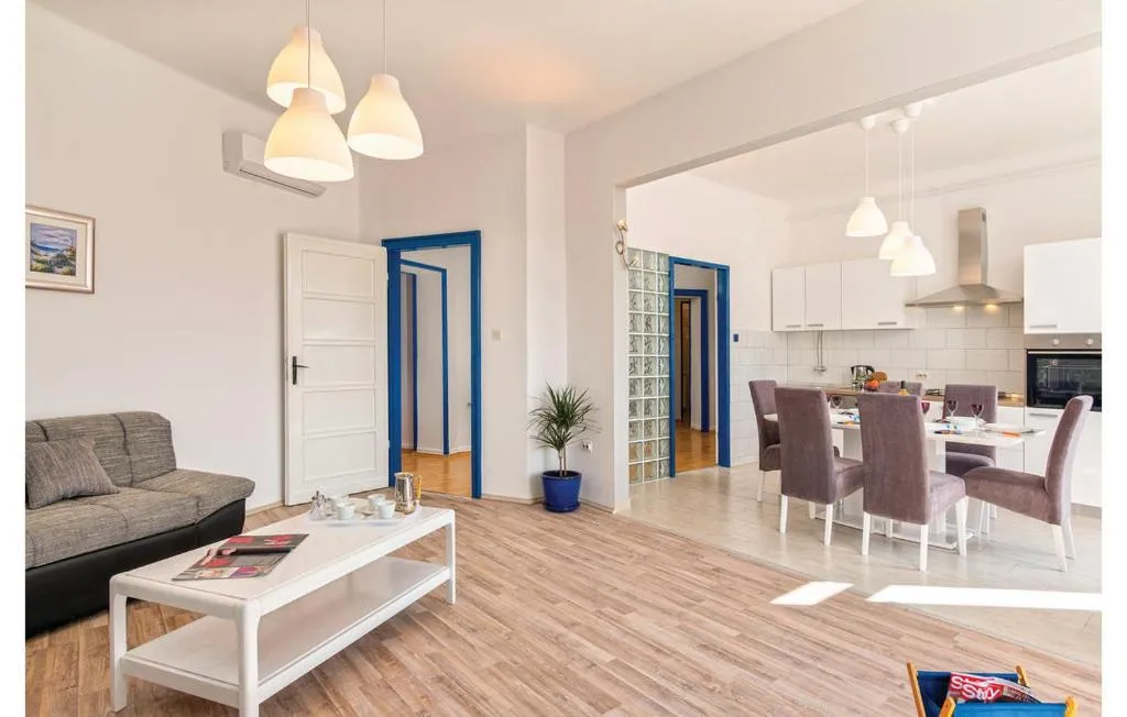 Apartment Riviera