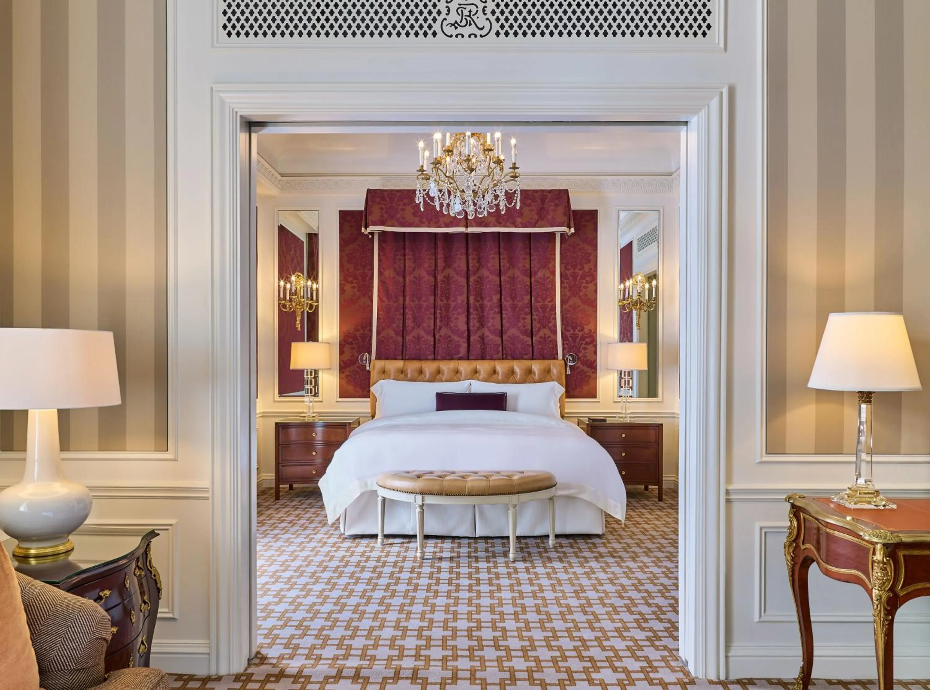 Decorative detail, Bed in 5th & 55th Residence Club