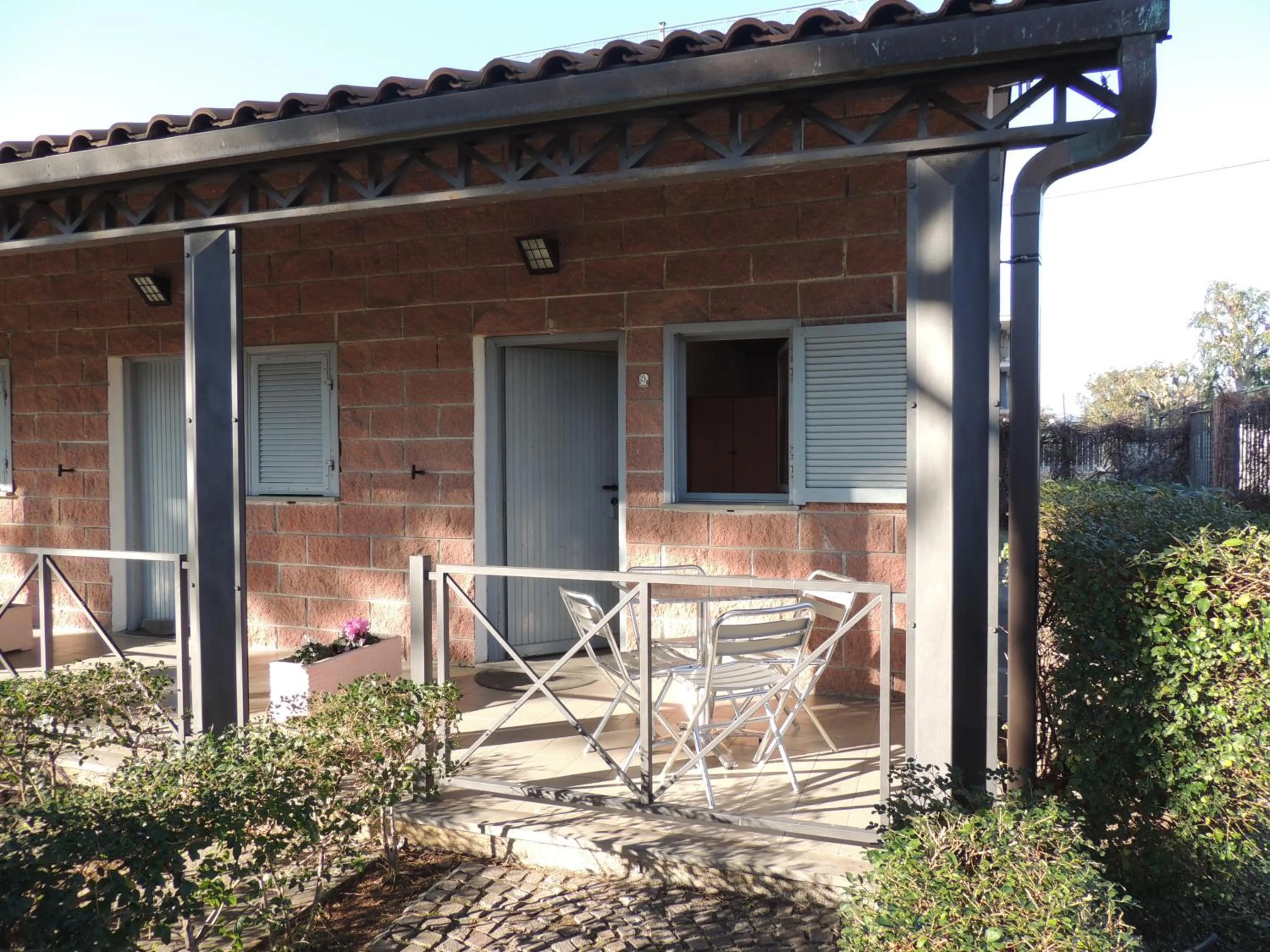 Facade/entrance in Appartamenti Villaggio Internazionale