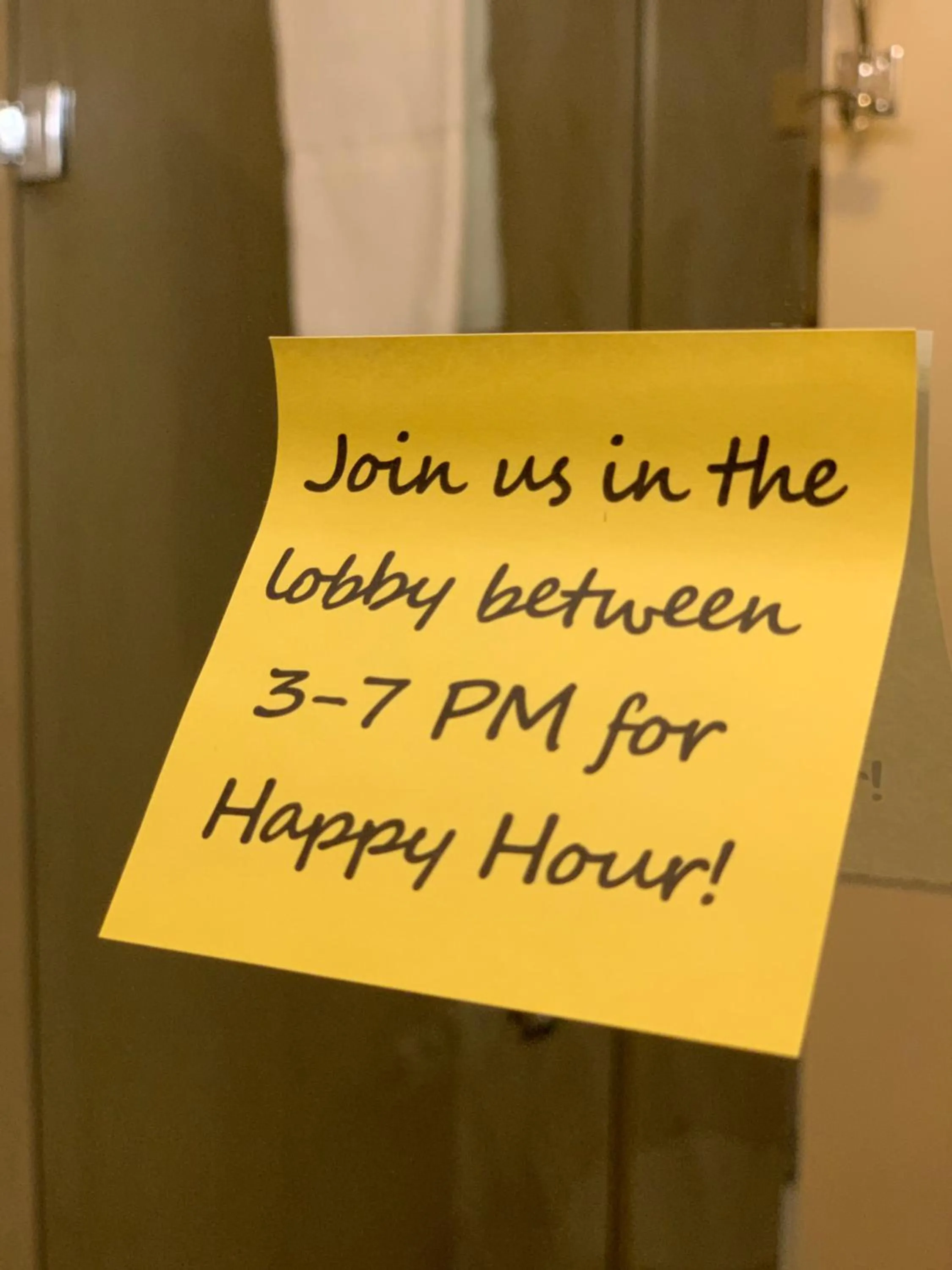 Food and drinks in The Dylan Hotel at SFO