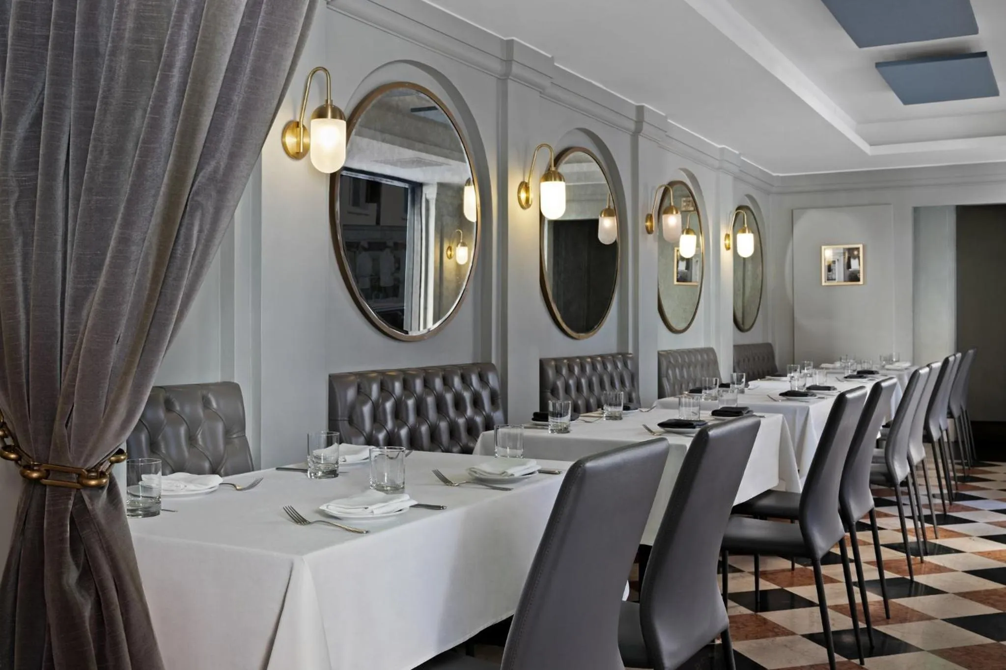 Restaurant/places to eat in The Donatello Hotel
