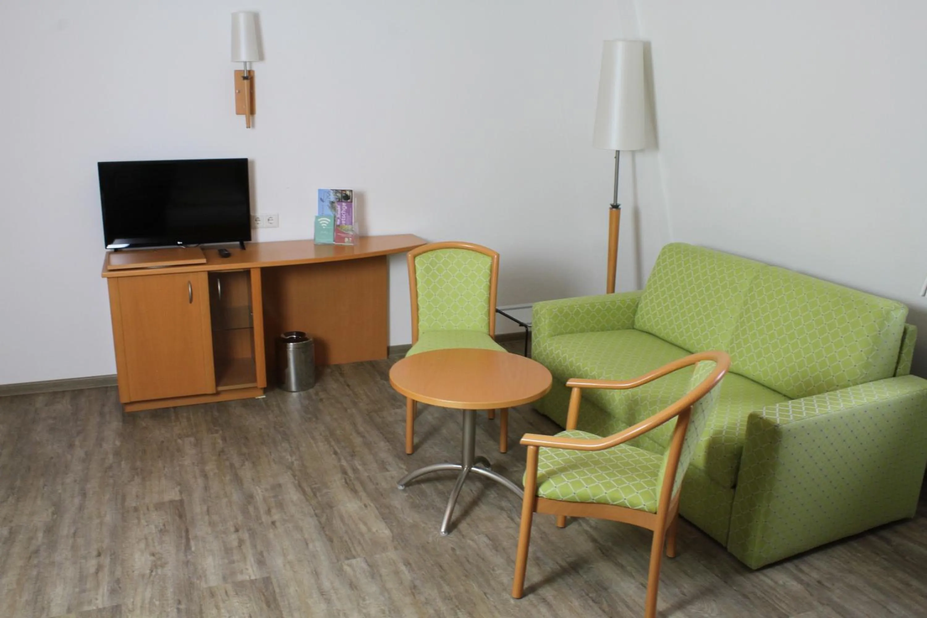 Seating area in Gasthof Pension Zum goldenen Hirschen