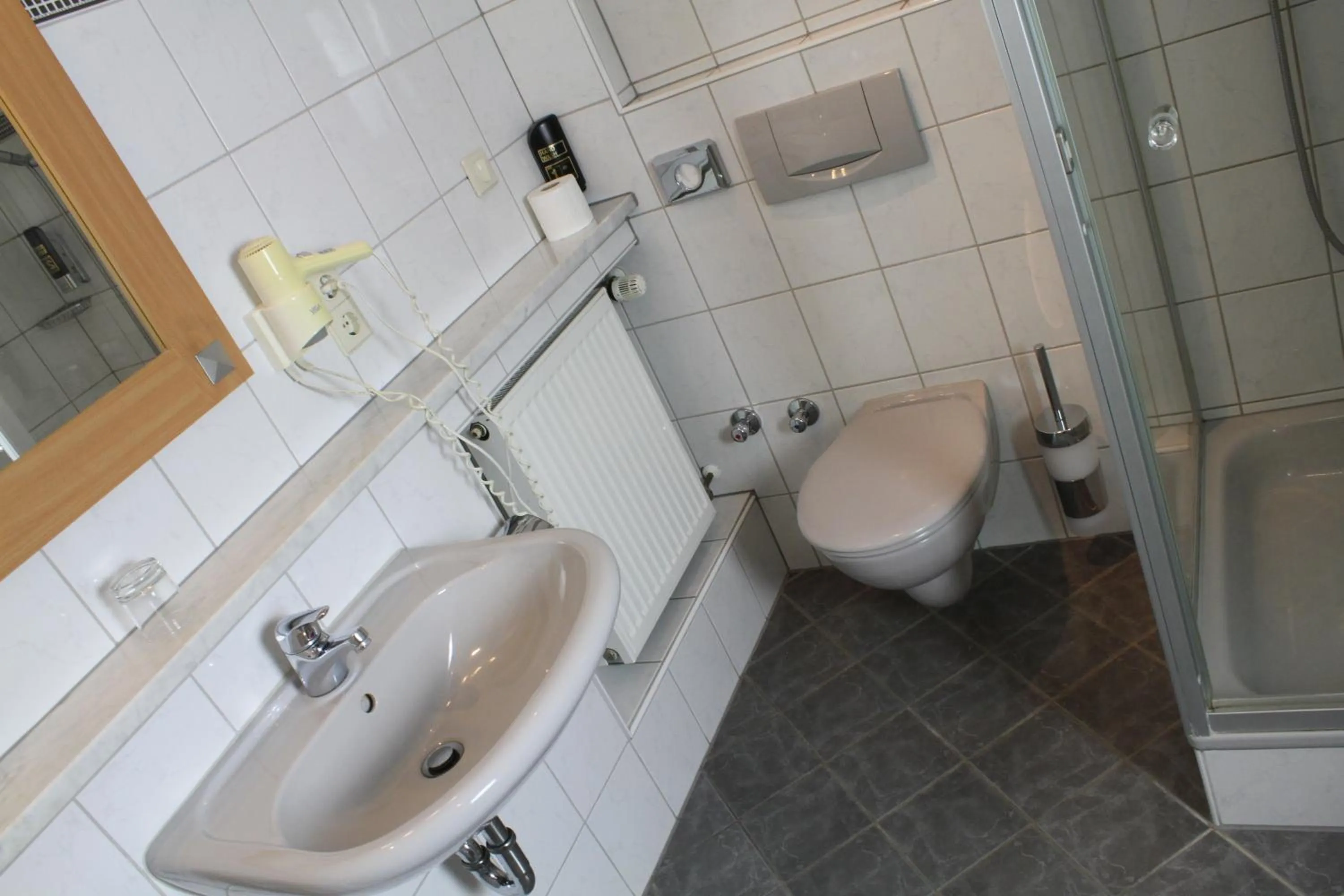 Bathroom in Gasthof Pension Zum goldenen Hirschen