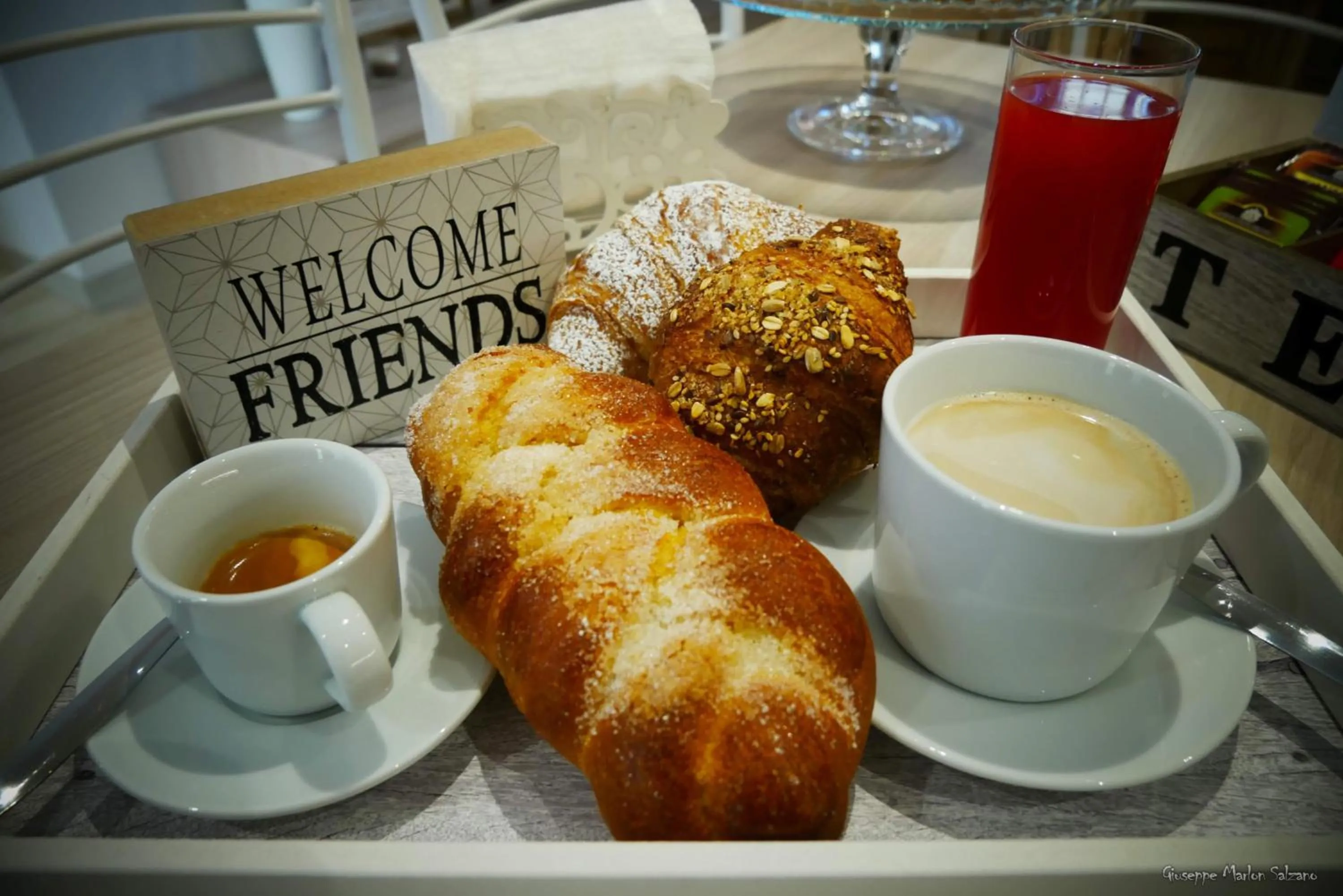 Breakfast in B&B AL TEATRO ROMANO
