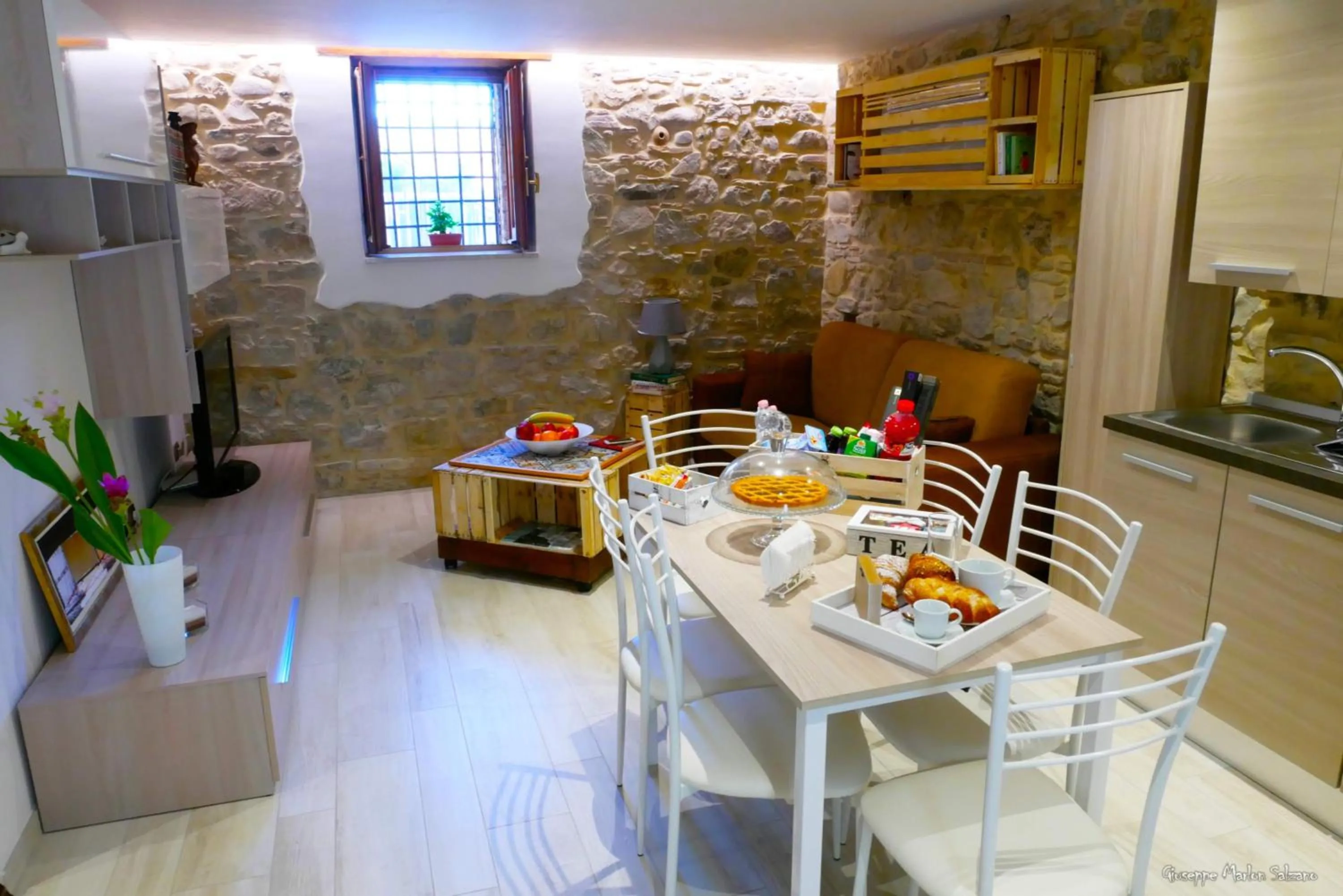 Living room in B&B AL TEATRO ROMANO