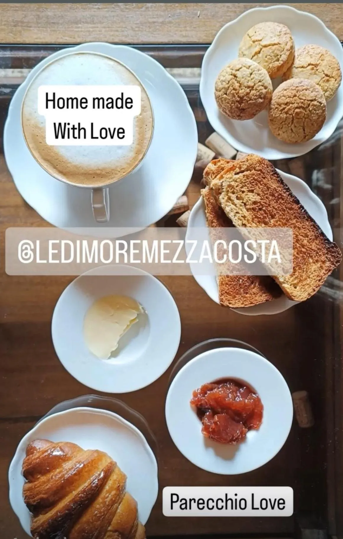 Breakfast in B&B Le Dimore Mezza Costa