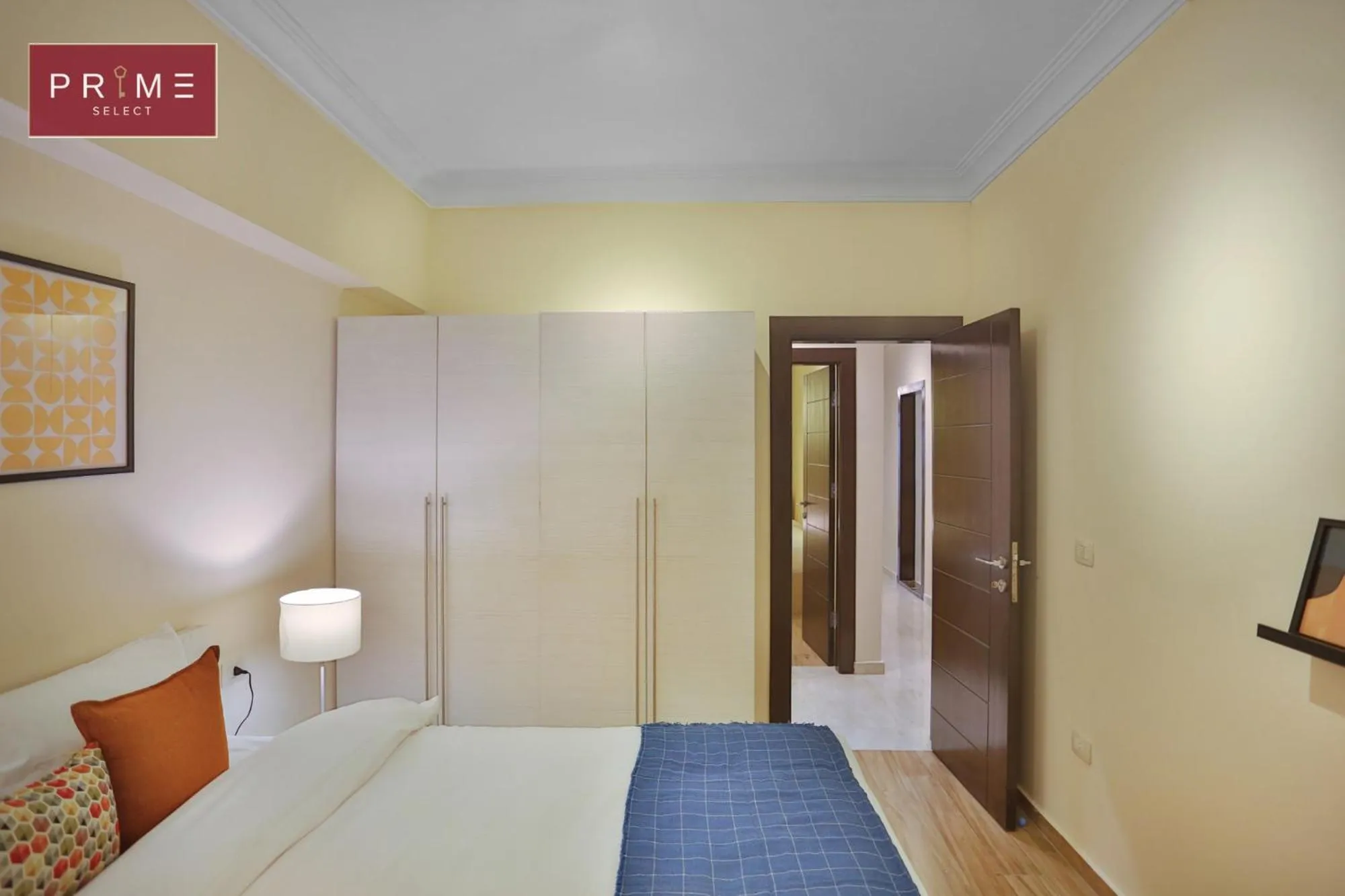 Bed in Prime Select Point 90 Mall