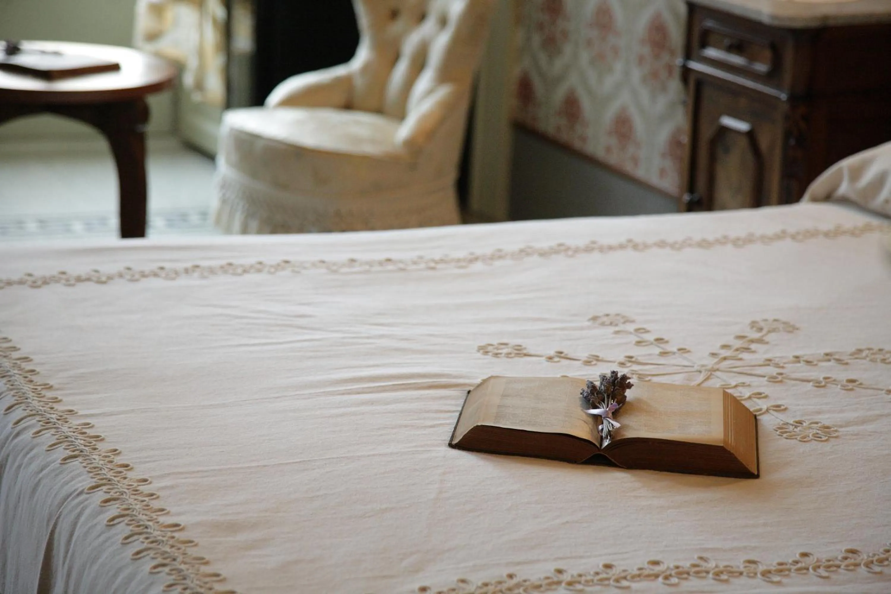 Decorative detail, Bed in Residenza d'Epoca Regina d'Arborea