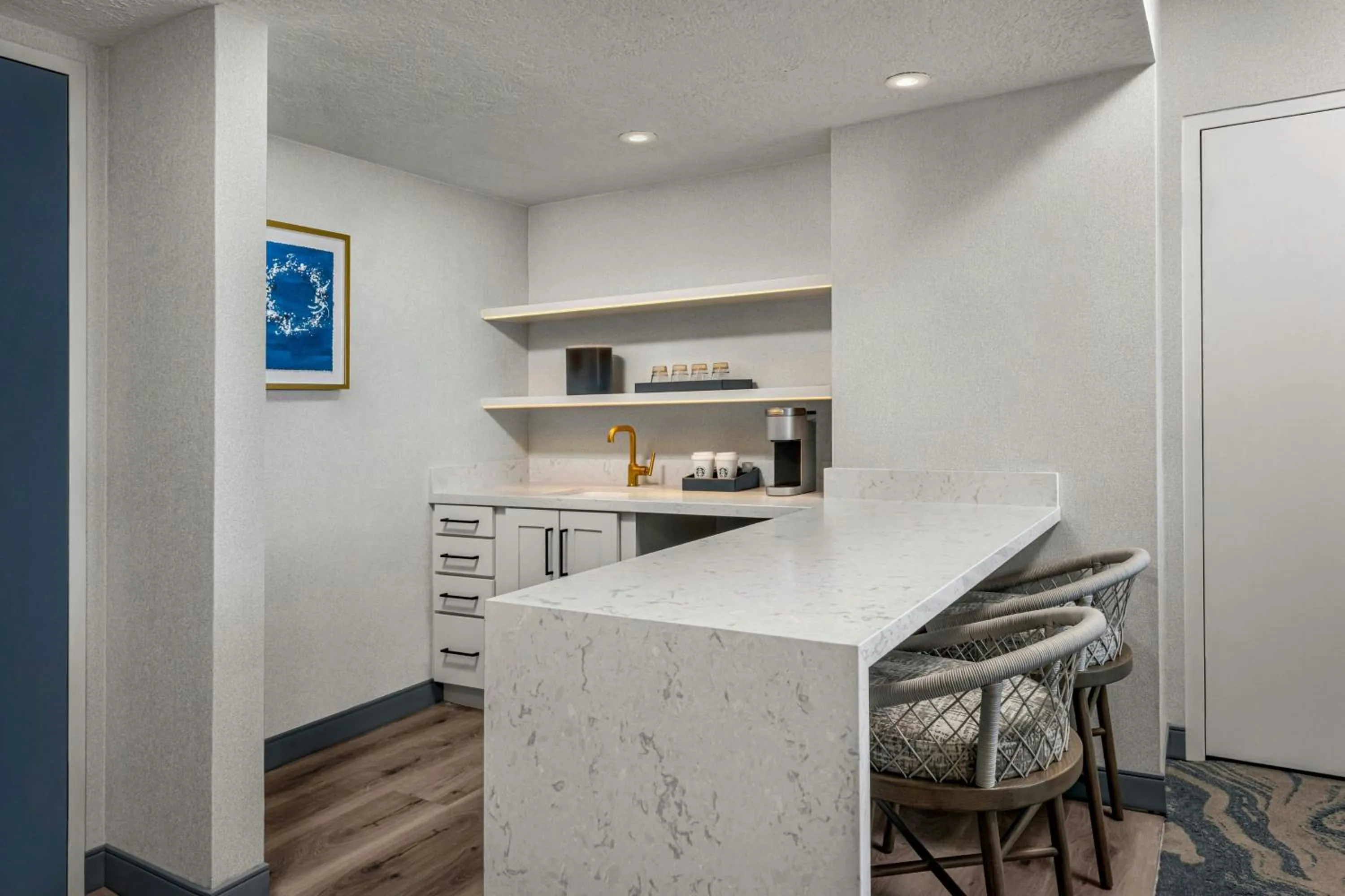 Lounge or bar in Sheraton San Diego Resort