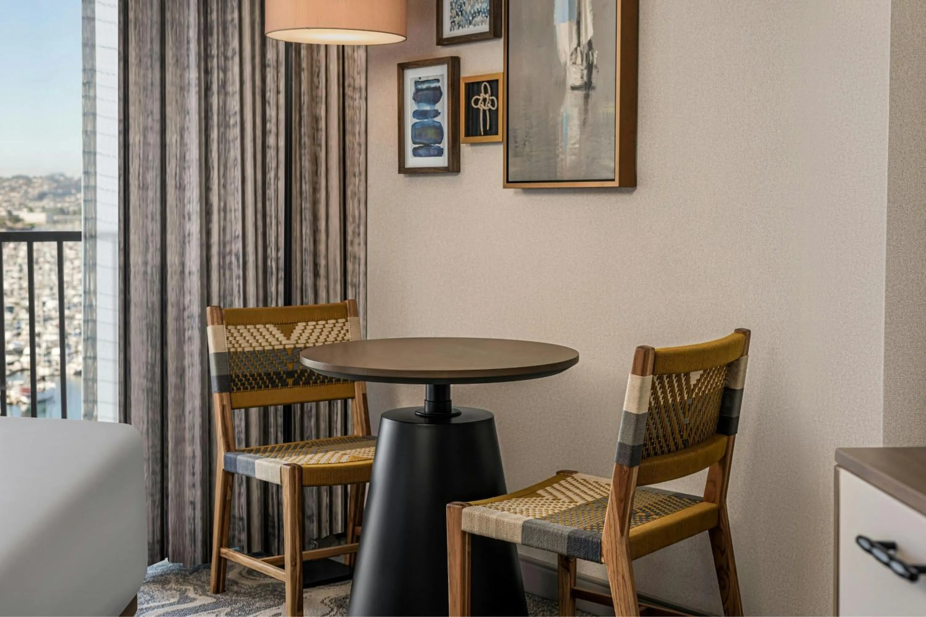 Photo of the whole room in Sheraton San Diego Resort