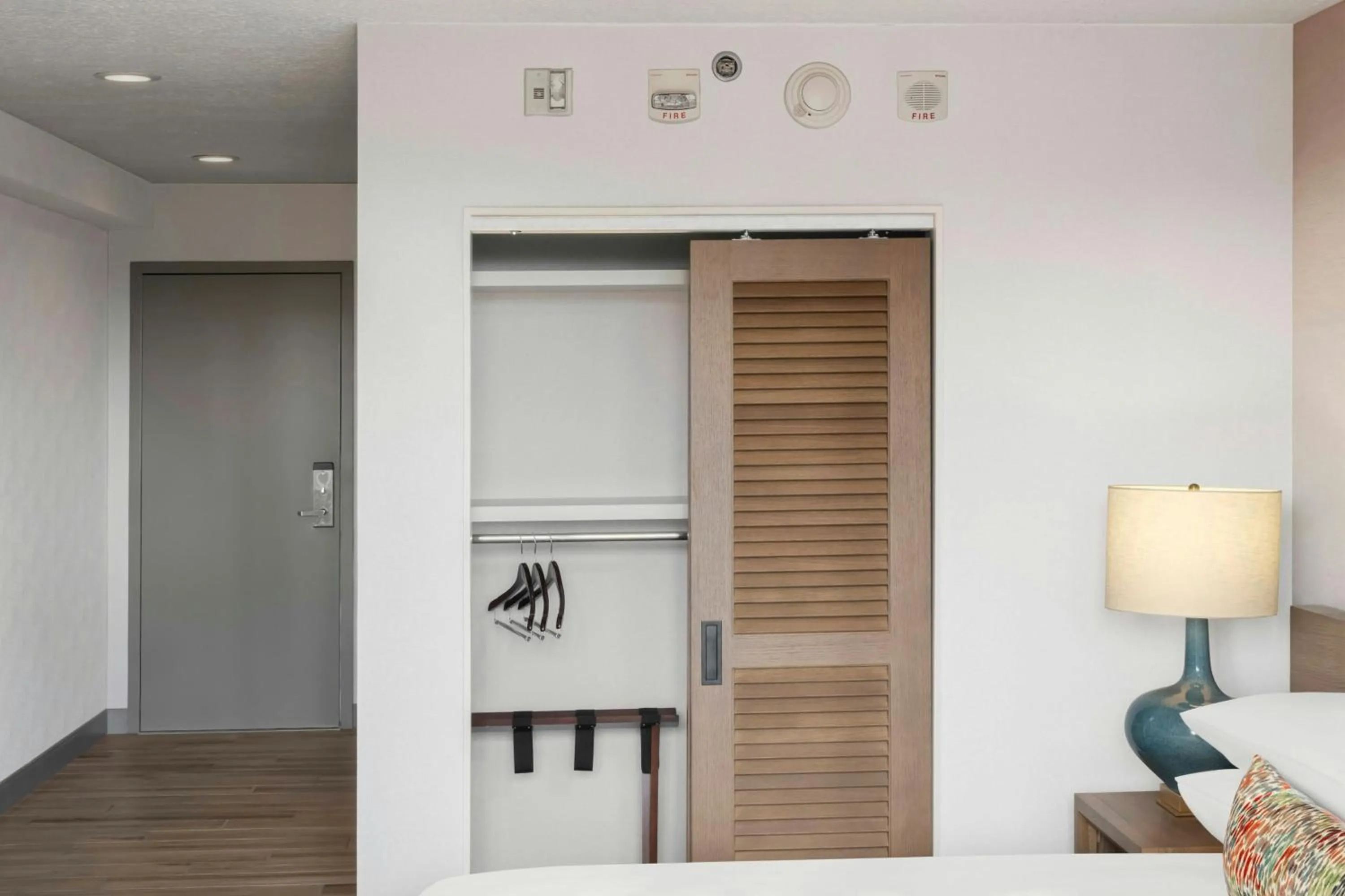 Photo of the whole room in Sheraton San Diego Resort