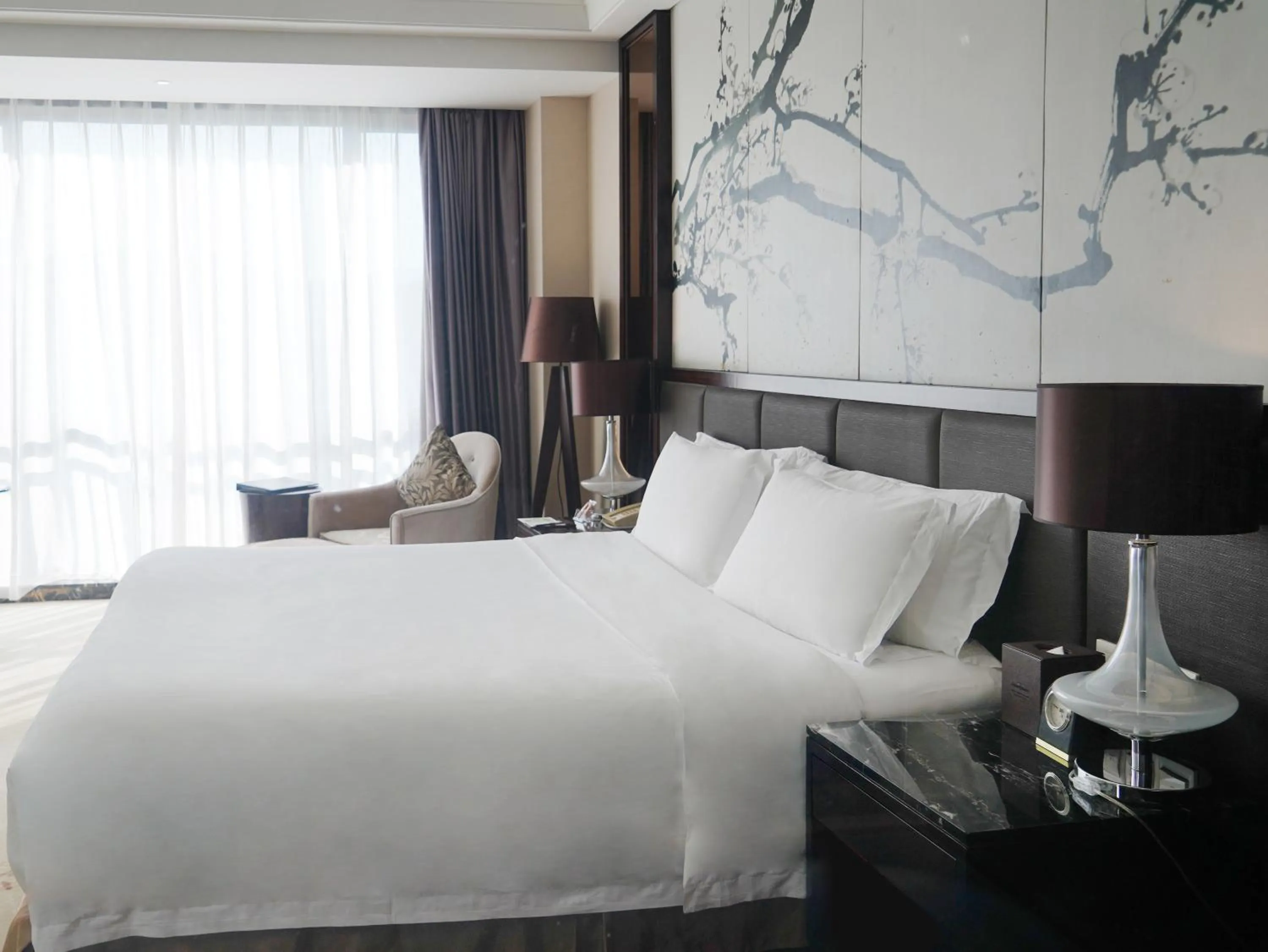 Photo of the whole room, Bed in Howard Johnson Changsheng Plaza Meizhou