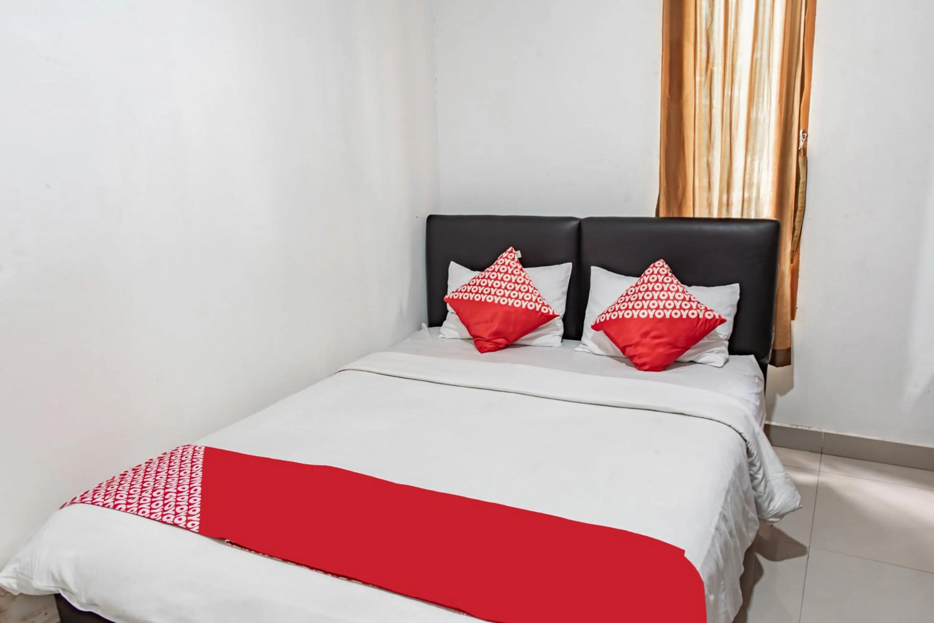 Bedroom, Bed in Hotel O Kambang Iwak Area Near Kambang Iwak Park Formerly Kerangga