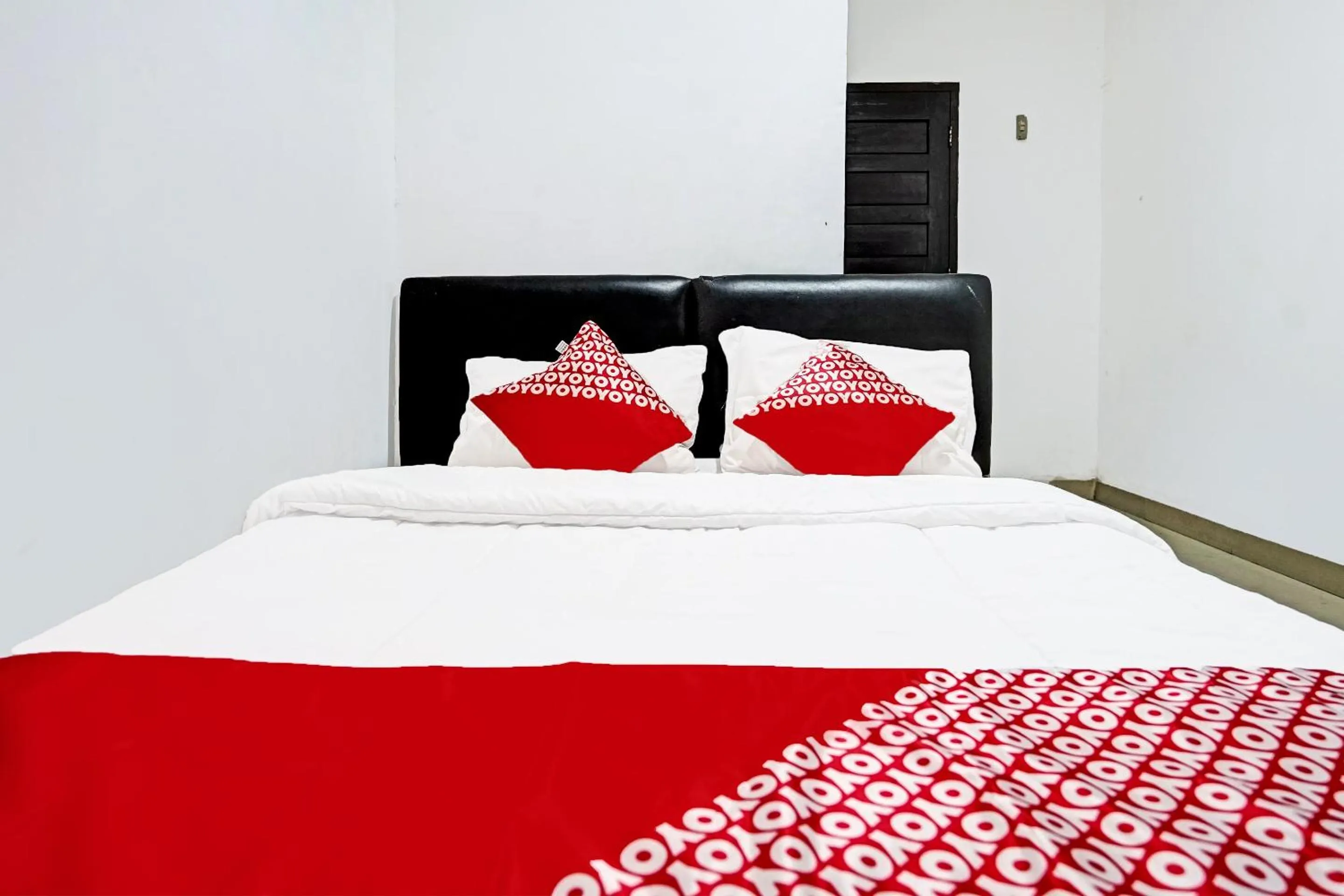 Bedroom, Bed in Hotel O Kambang Iwak Area Near Kambang Iwak Park Formerly Kerangga