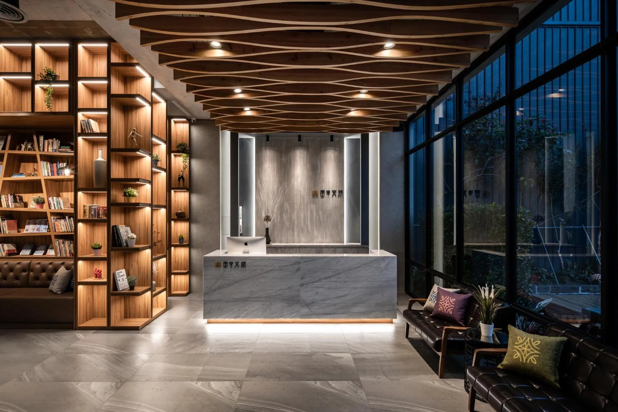 Lobby or reception in Tian Zhong Hotel