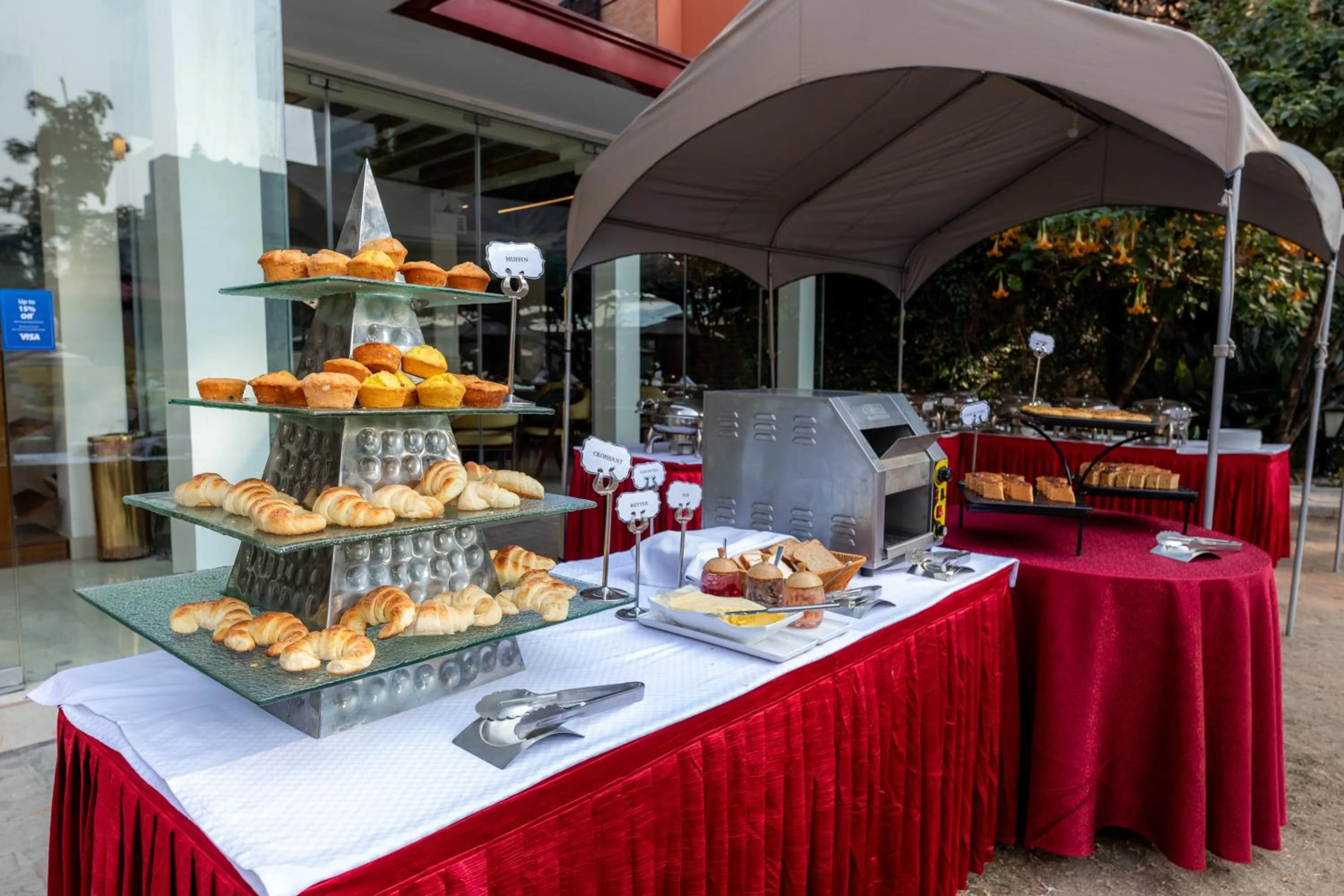 Breakfast in The Malla Hotel - Thamel, 2 km to Swayambhunath Temple