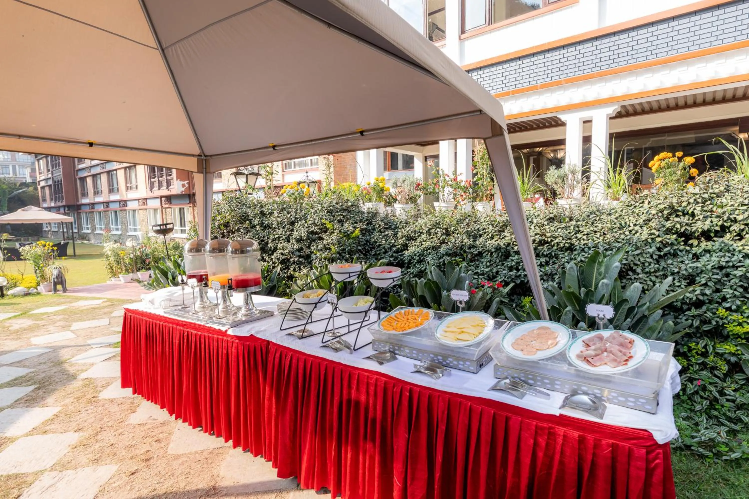 Breakfast in The Malla Hotel - Thamel, 2 km to Swayambhunath Temple