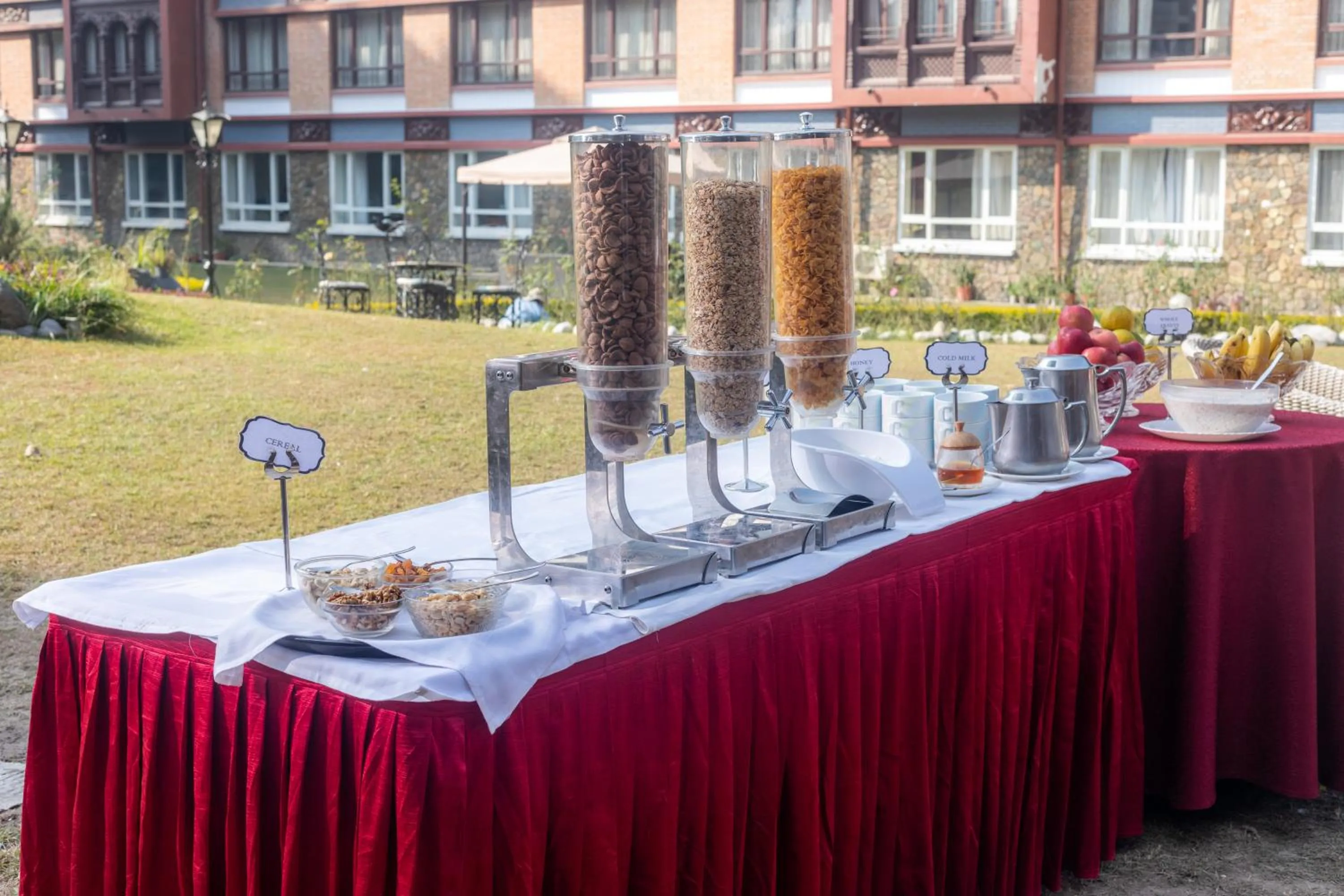 Breakfast in The Malla Hotel - Thamel, 2 km to Swayambhunath Temple