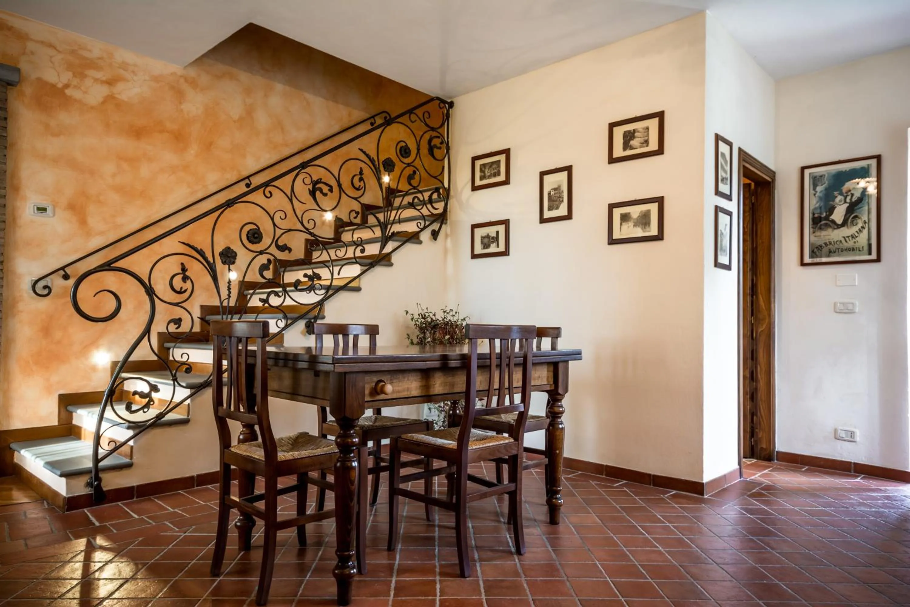 Dining area in B&B Maesta' Di Cudino