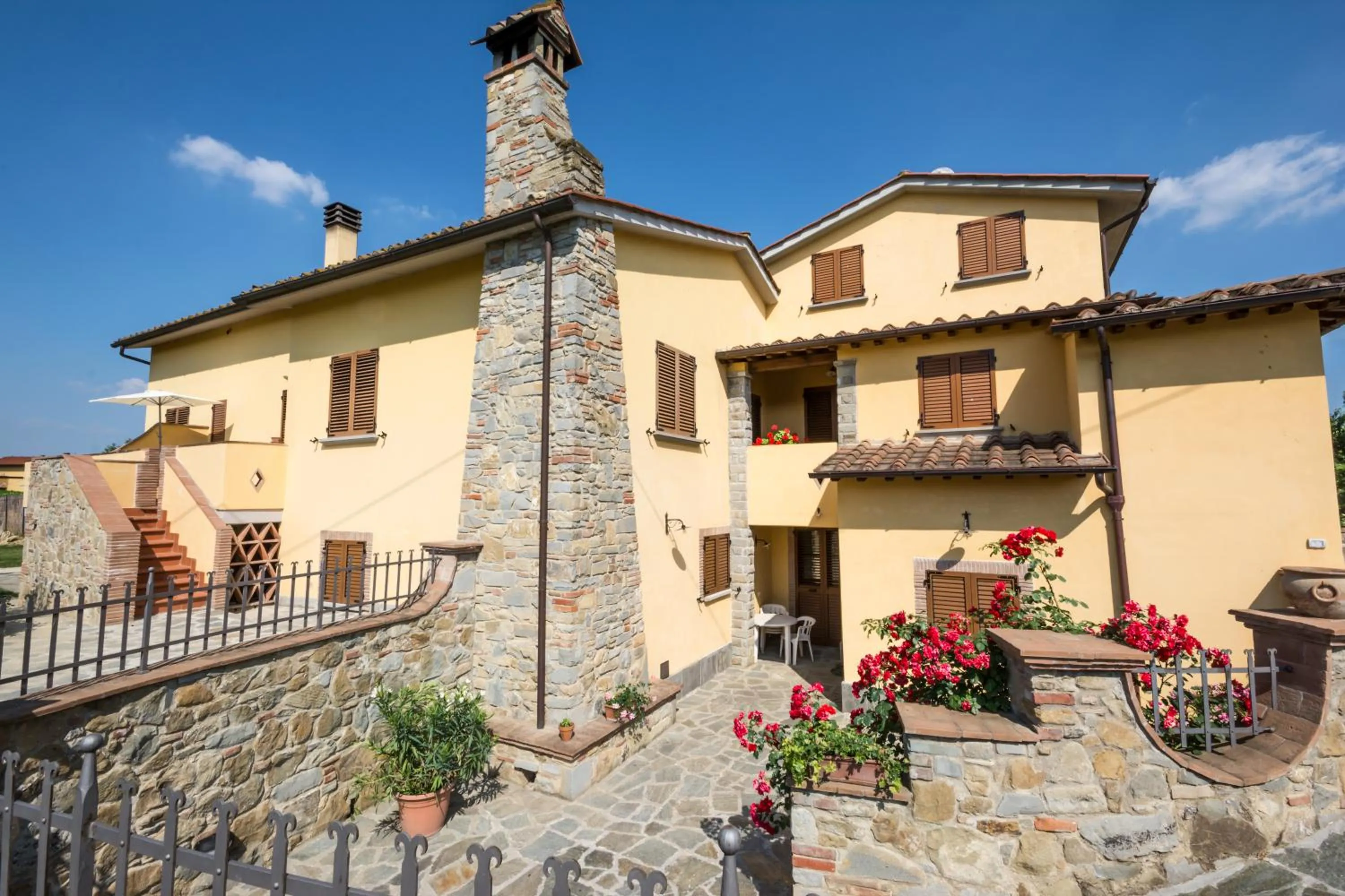 Property building in B&B Maesta' Di Cudino