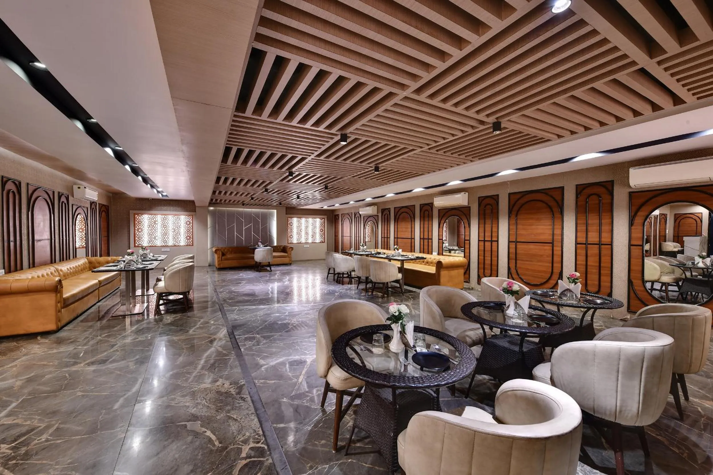 Banquet/Function facilities in RnB Select Walk Inn Lucknow