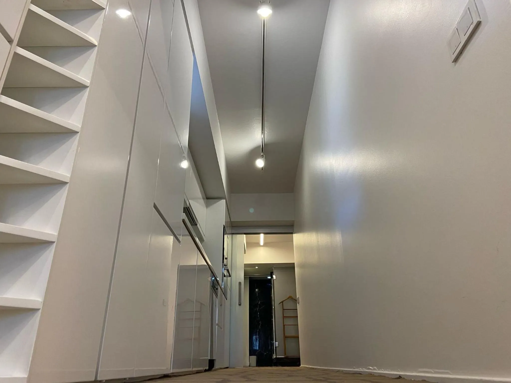 wardrobe in West Palace