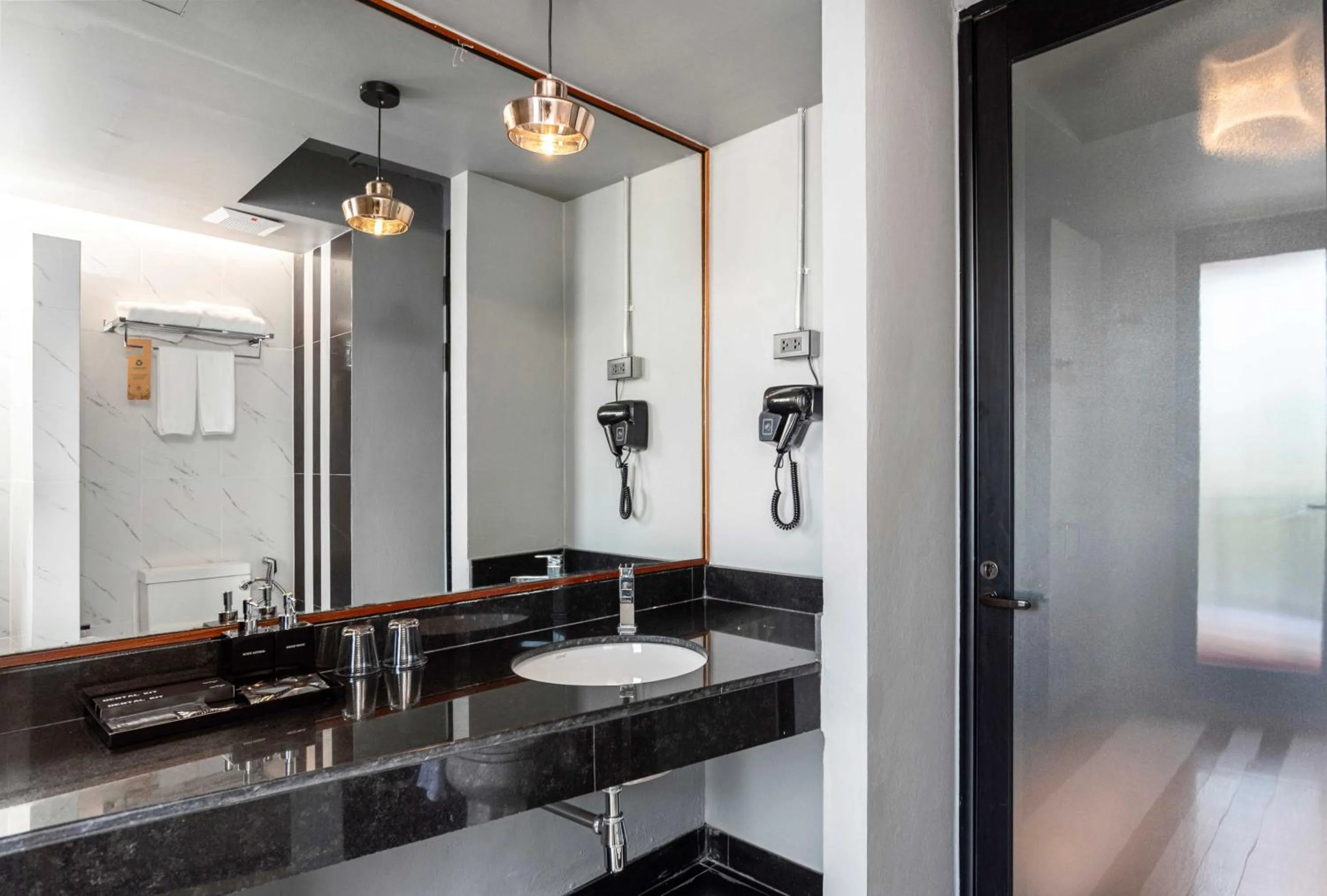 Bathroom in MeStyle Museum Hotel