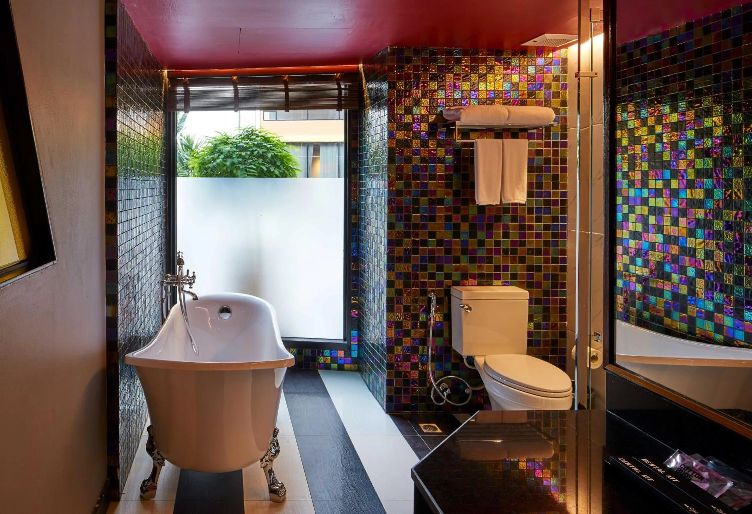 Bath in MeStyle Museum Hotel