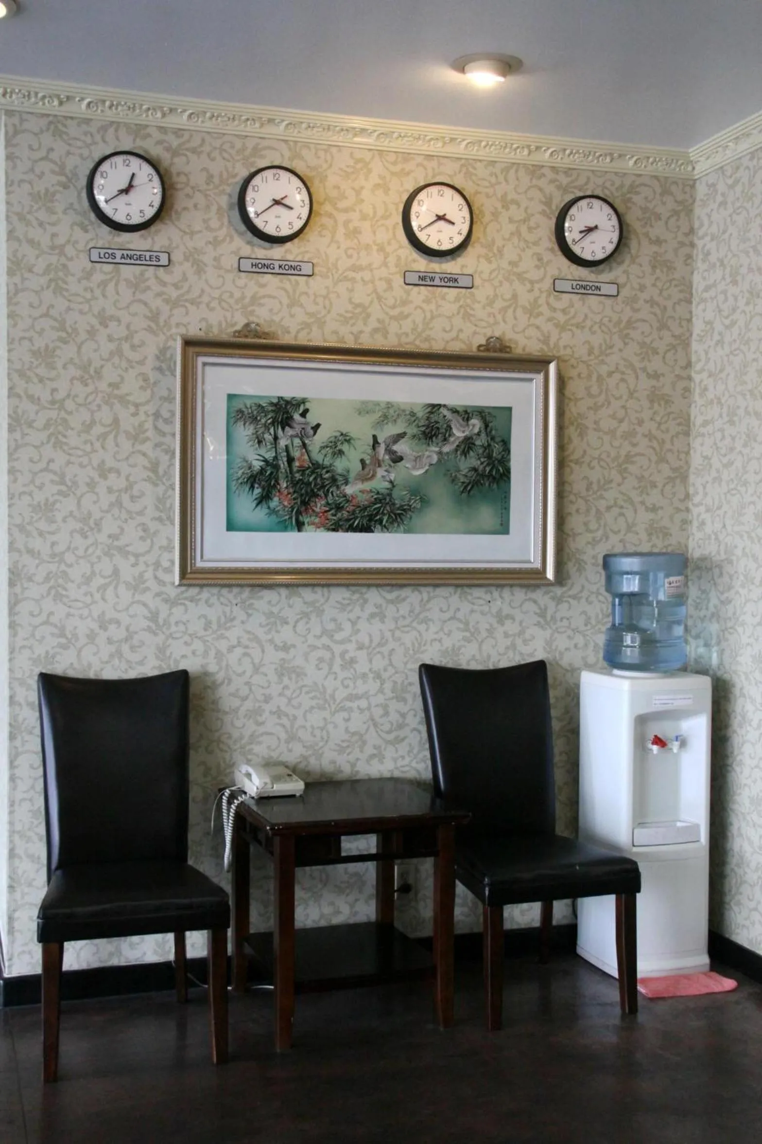 Lobby or reception in Metro Plaza Hotel