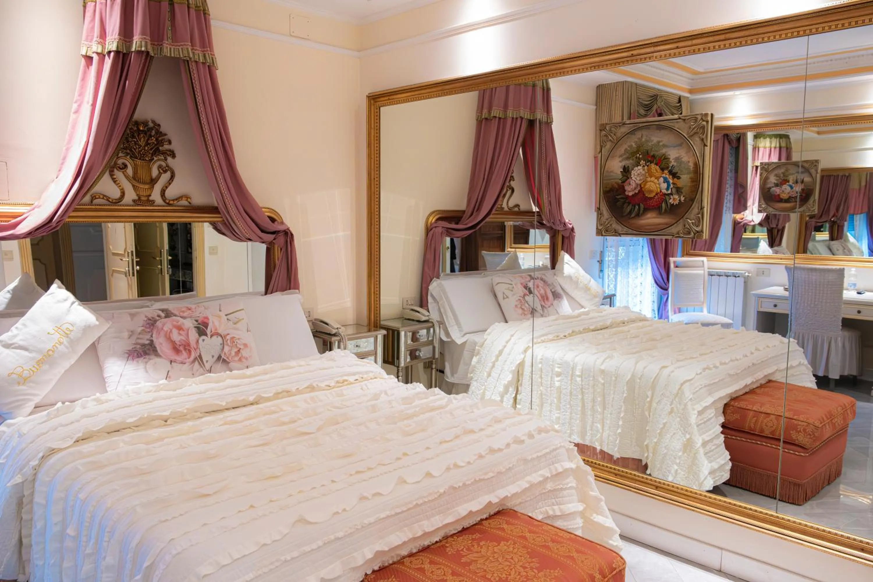 Photo of the whole room, Bed in Hotel Vandelli