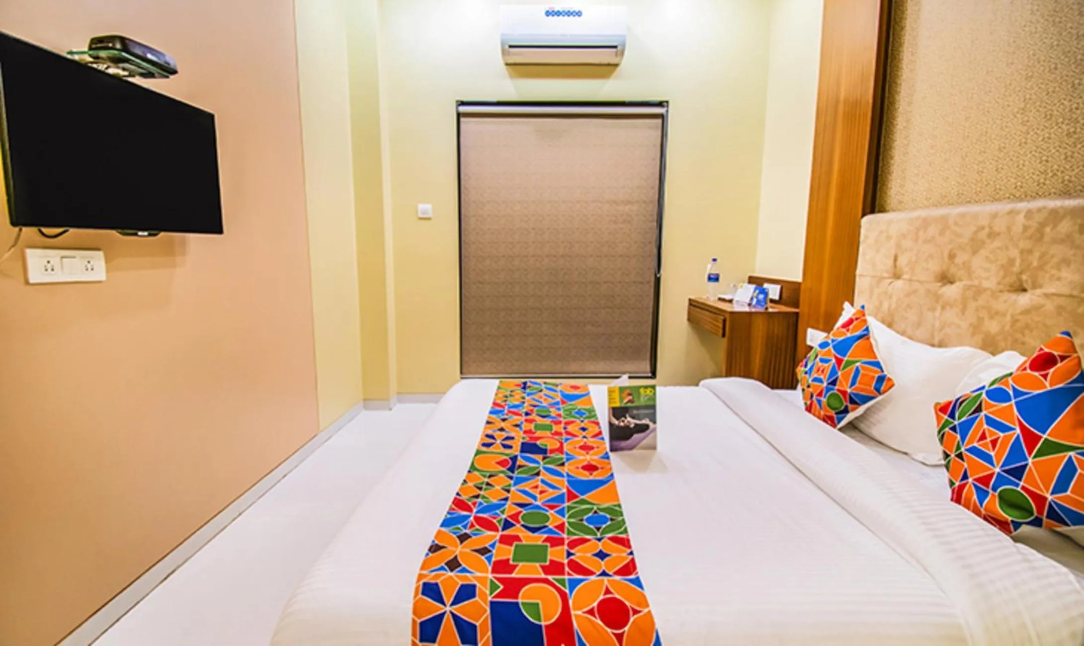 Bed in FabHotel Seven Hills - Nr Mumbai International Airport