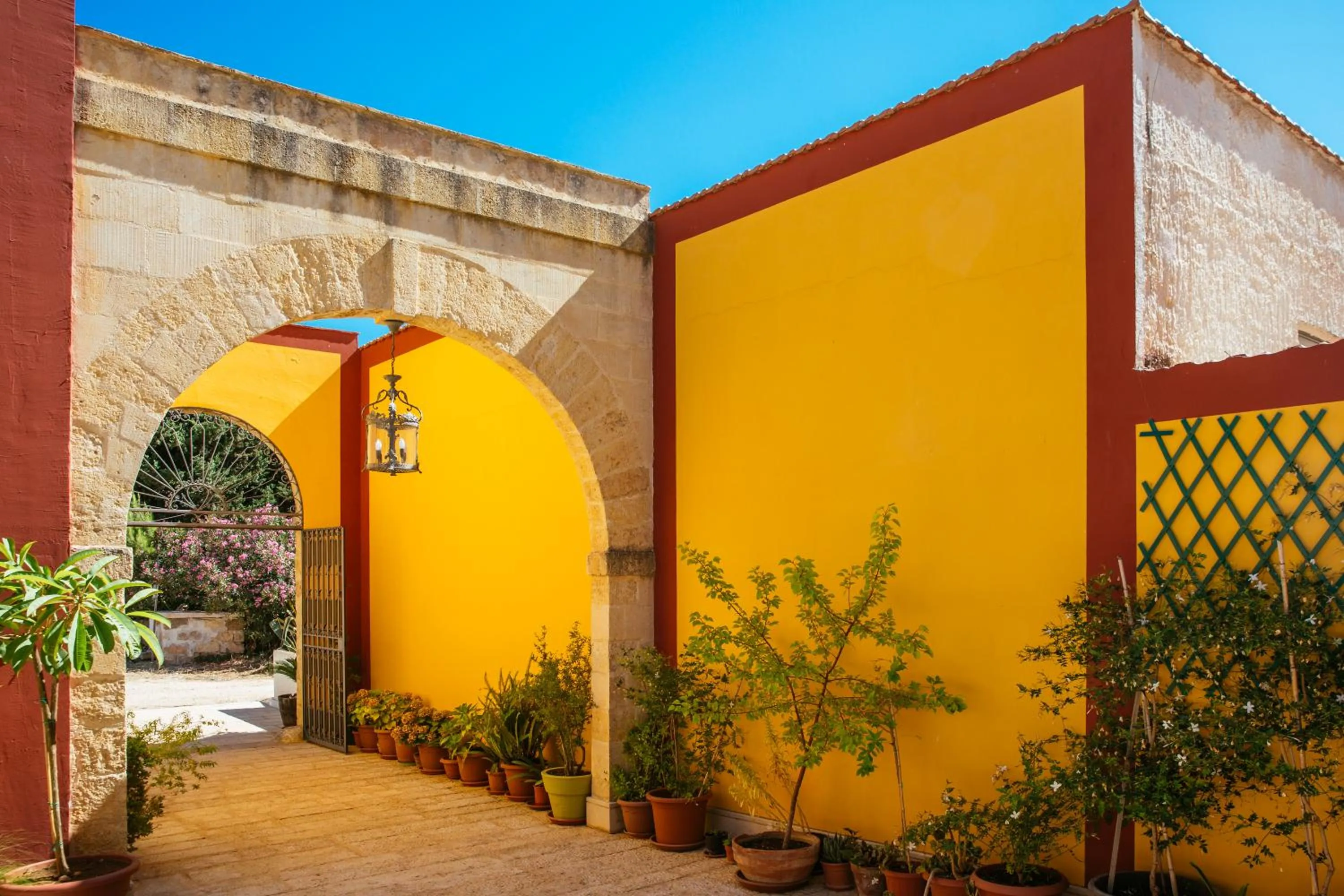 Decorative detail in Hotel Baglio Catalano