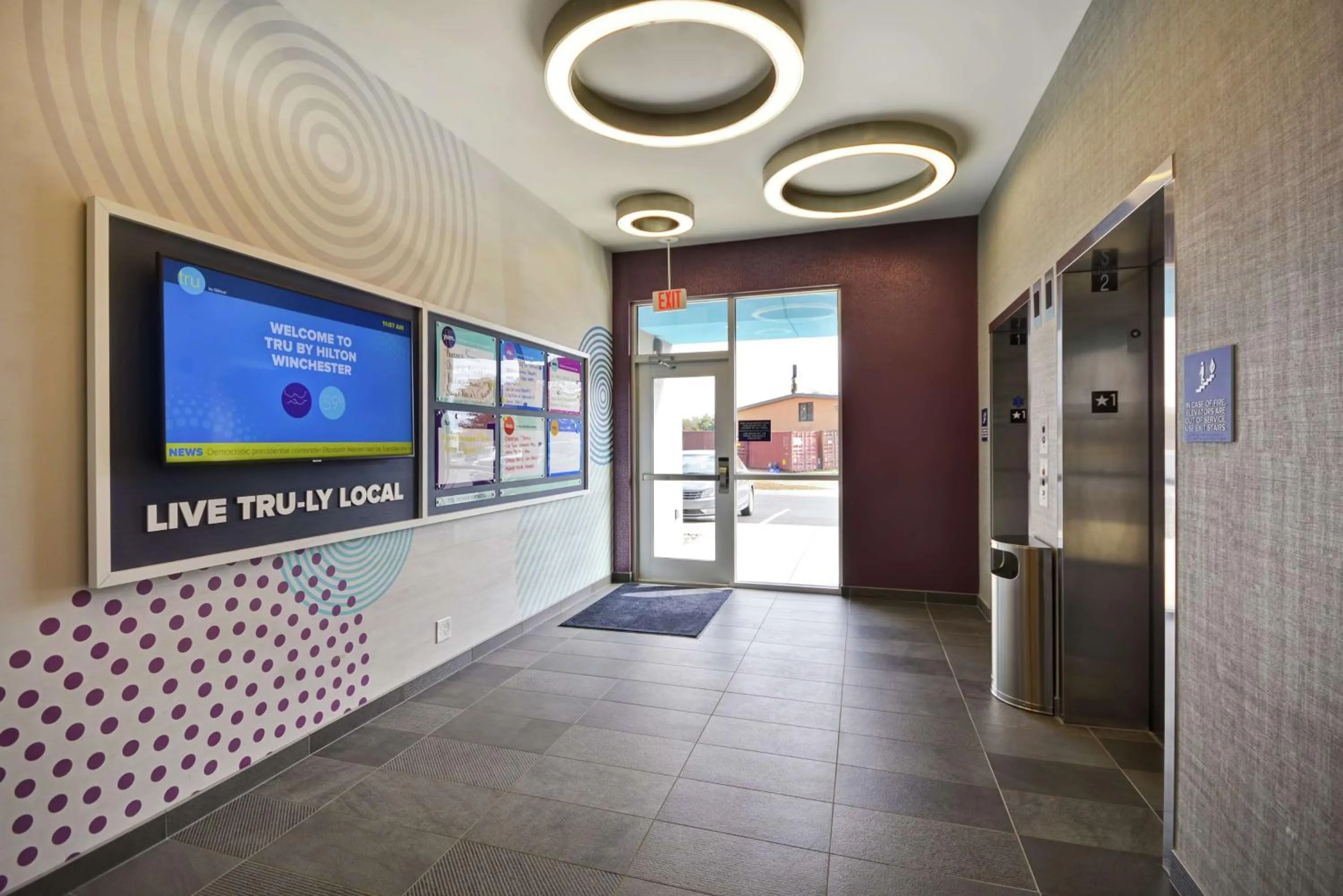 Lobby or reception in Tru By Hilton Winchester, Va