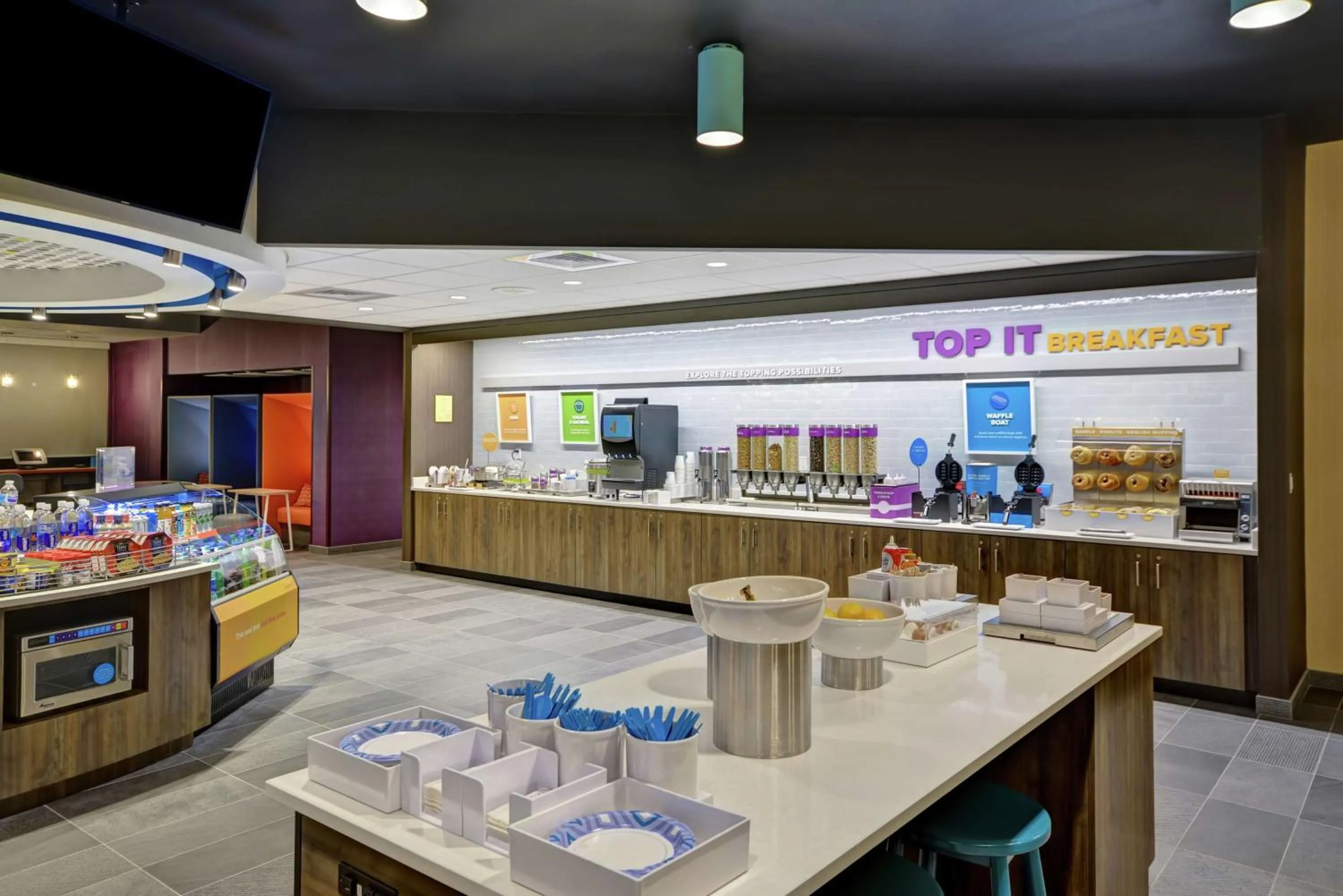 Breakfast in Tru By Hilton Winchester, Va