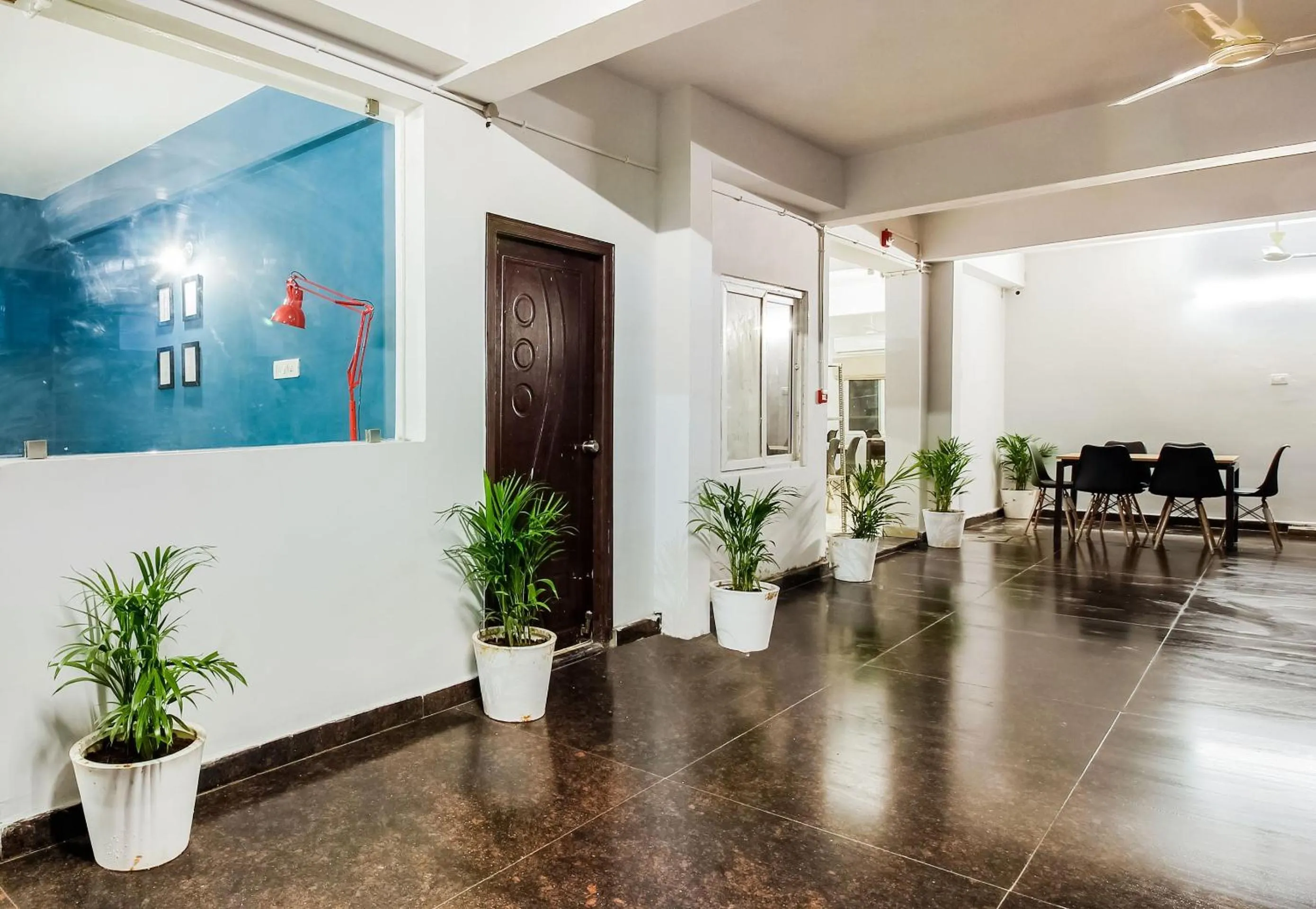 Lobby or reception in Super Hotel O GACHIBOWLI BESIDE DLF