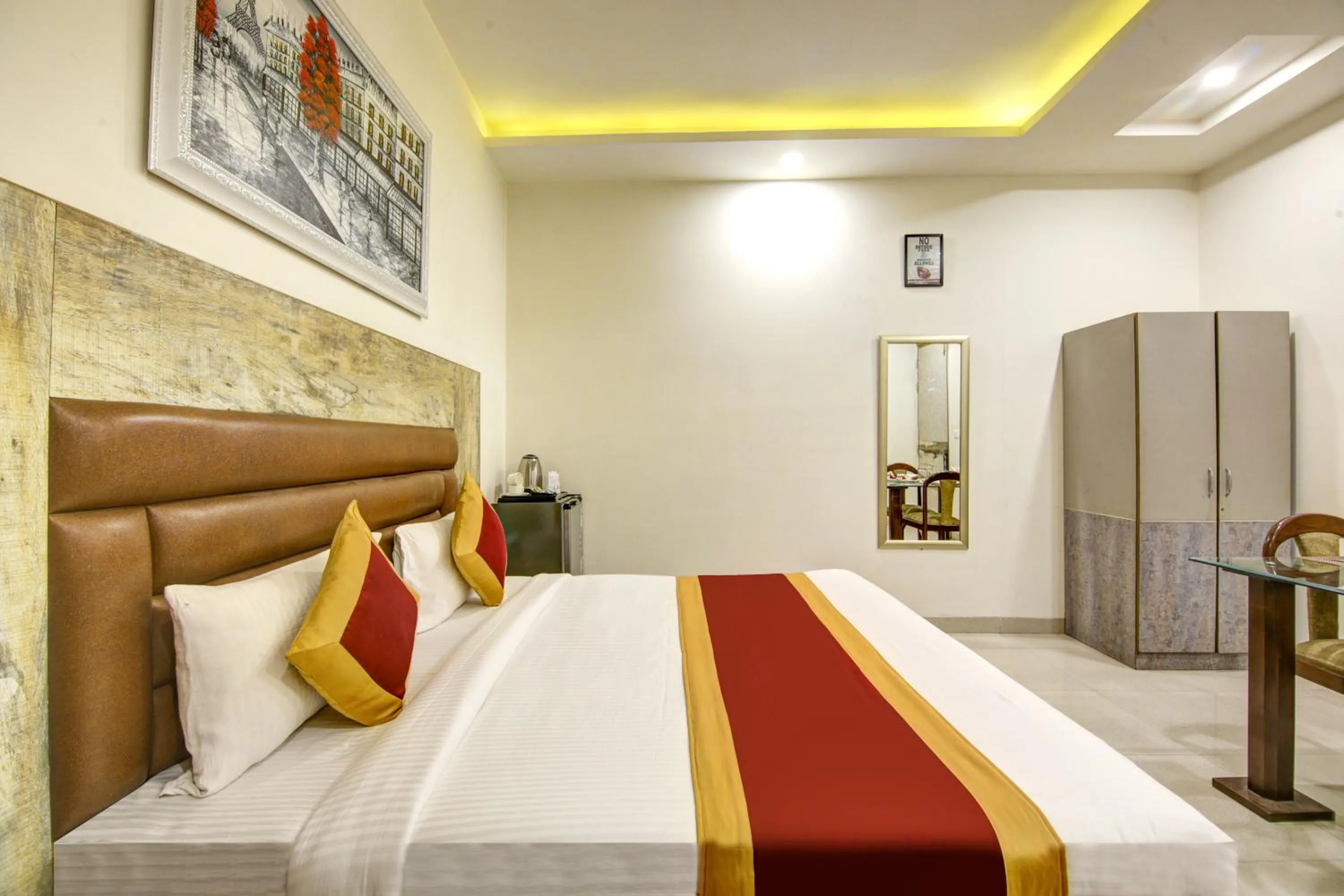 Bedroom, Bed in Gracious by Vishesh Hotels & Home Stay