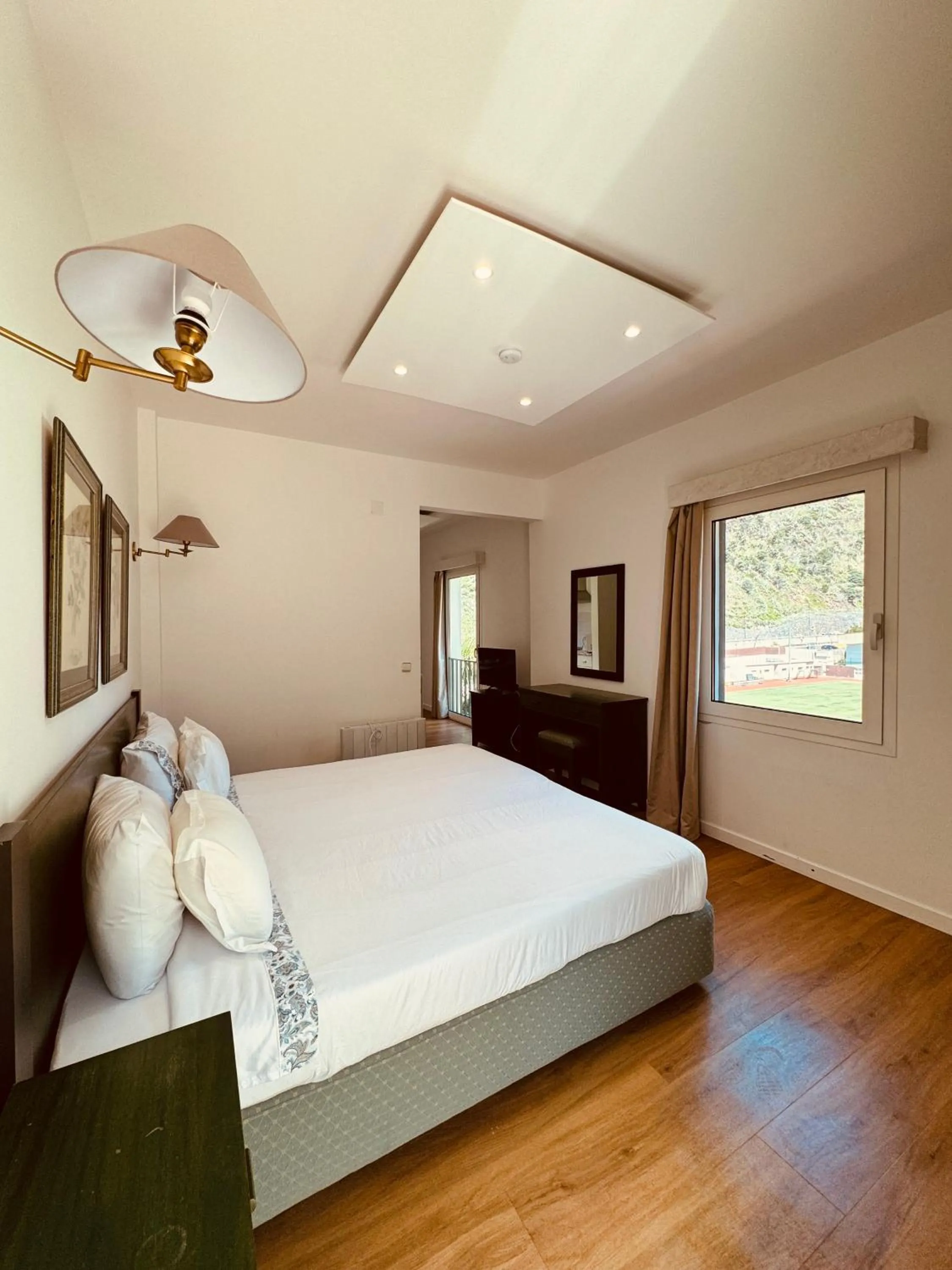 Bed in VALE MAR Guest