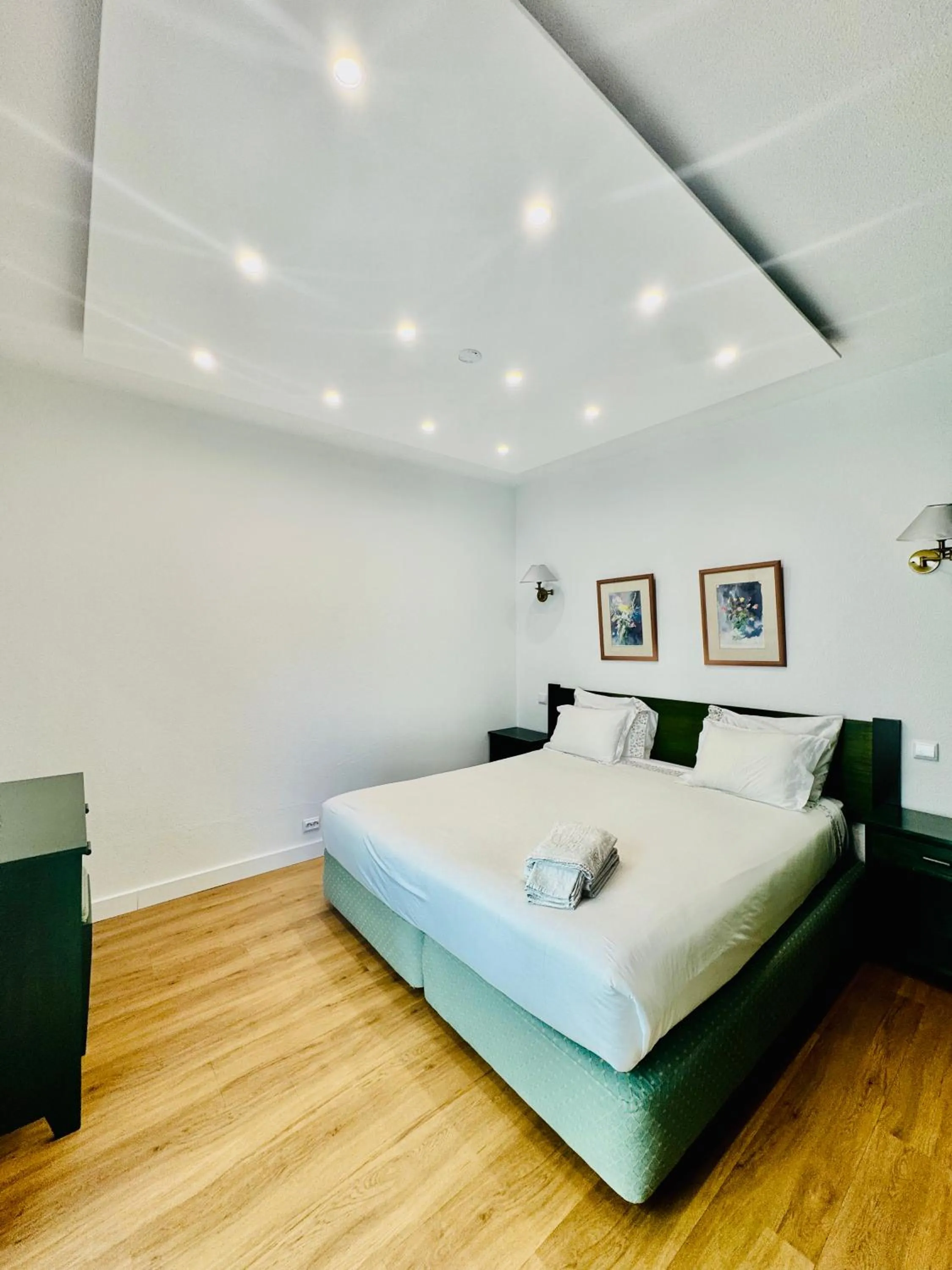 Bed in VALE MAR Guest