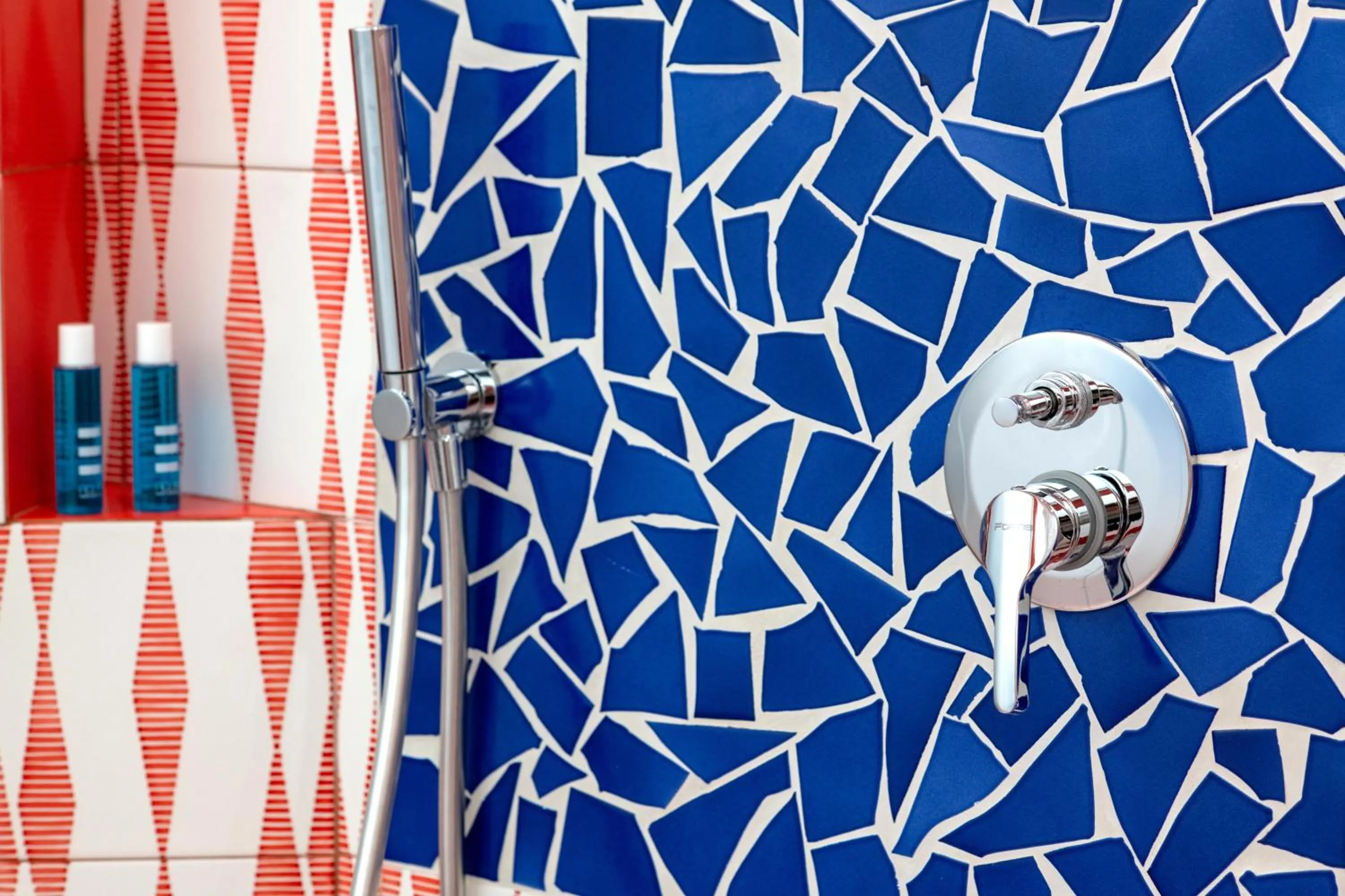 Shower in Aquae Romanae Piazza Lauro