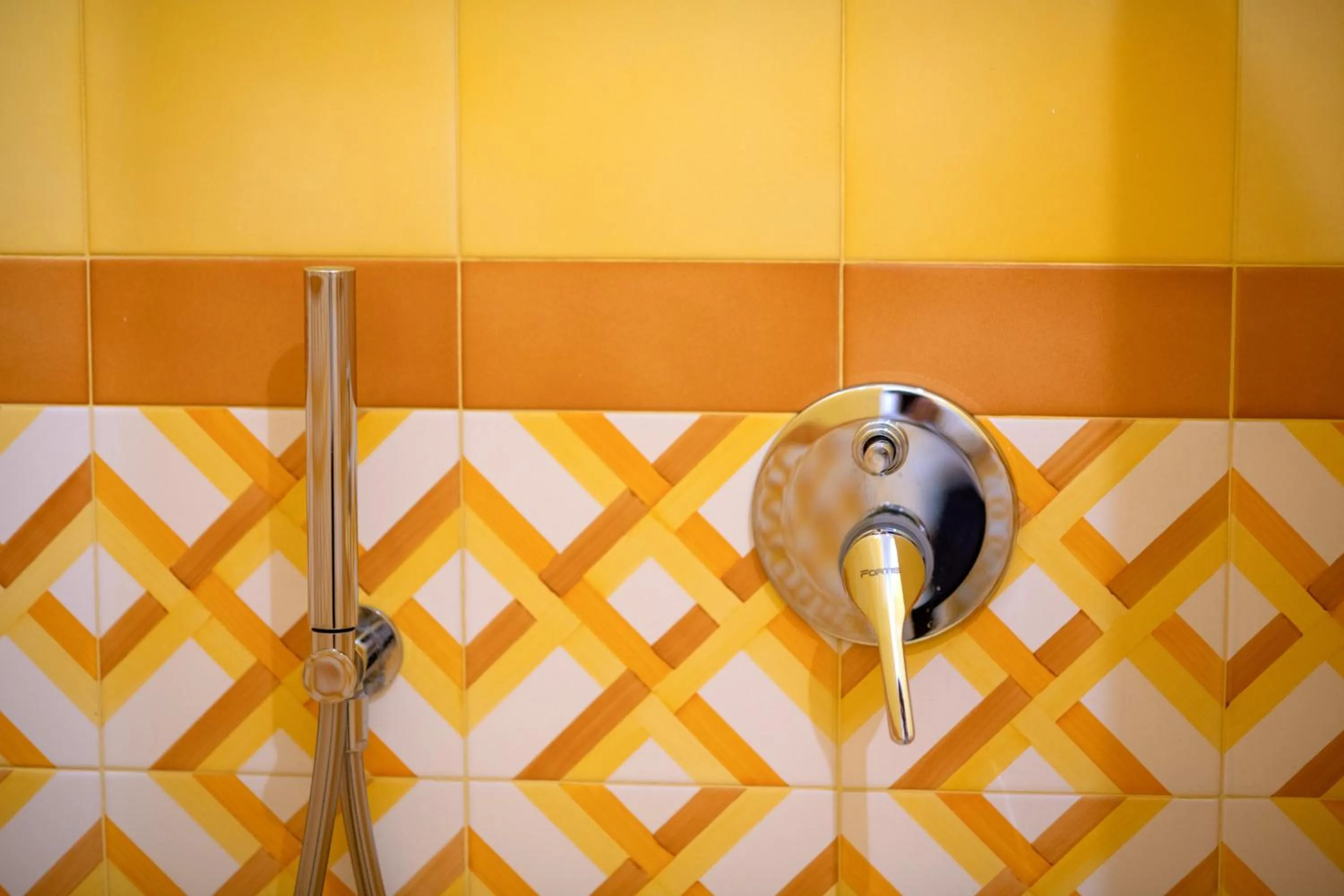 Shower in Aquae Romanae Piazza Lauro