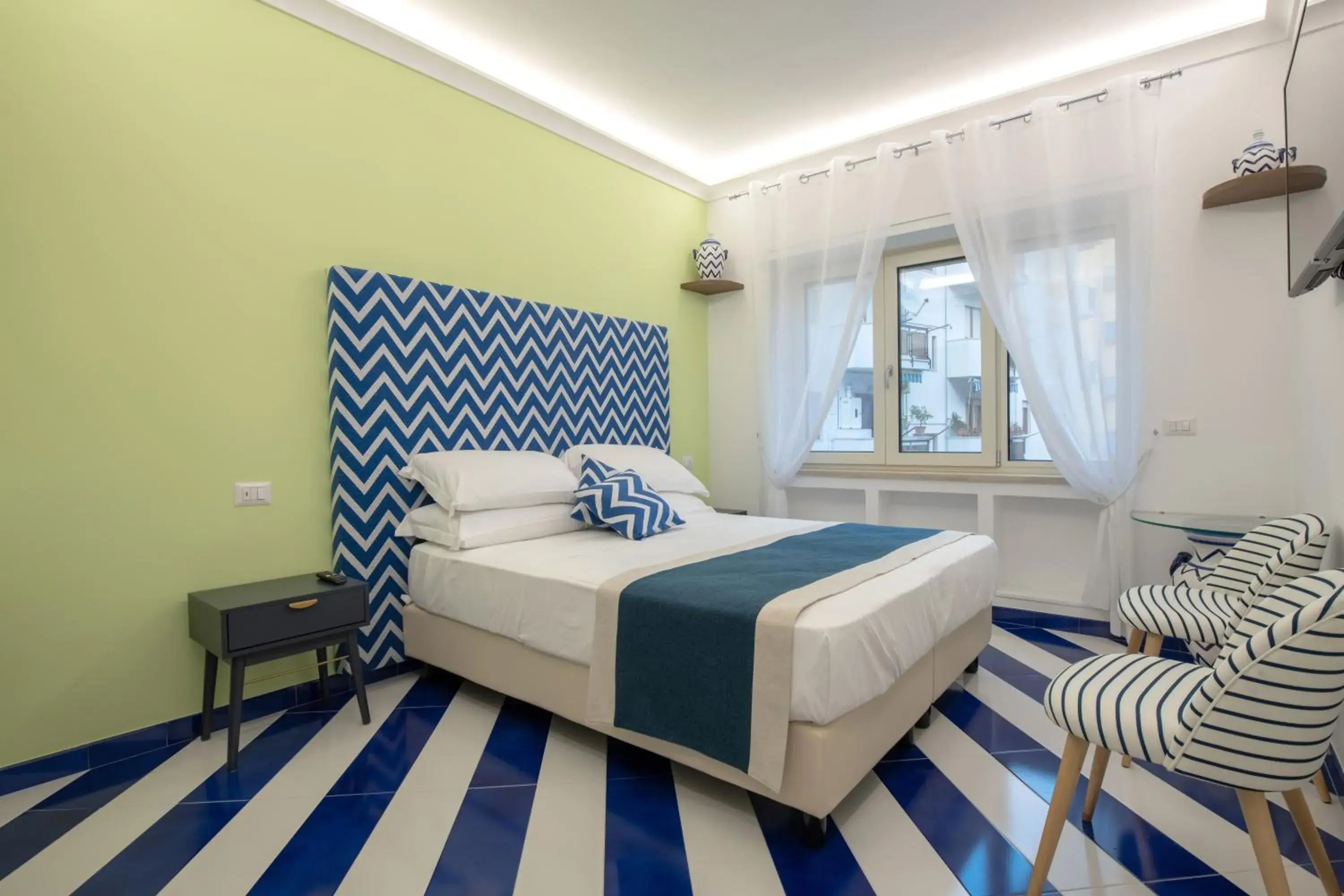 Deluxe Double or Twin Room - single occupancy in Aquae Romanae Piazza Lauro Deluxe Double or Twin Room - single occupancy in Aquae Romanae Piazza Lauro