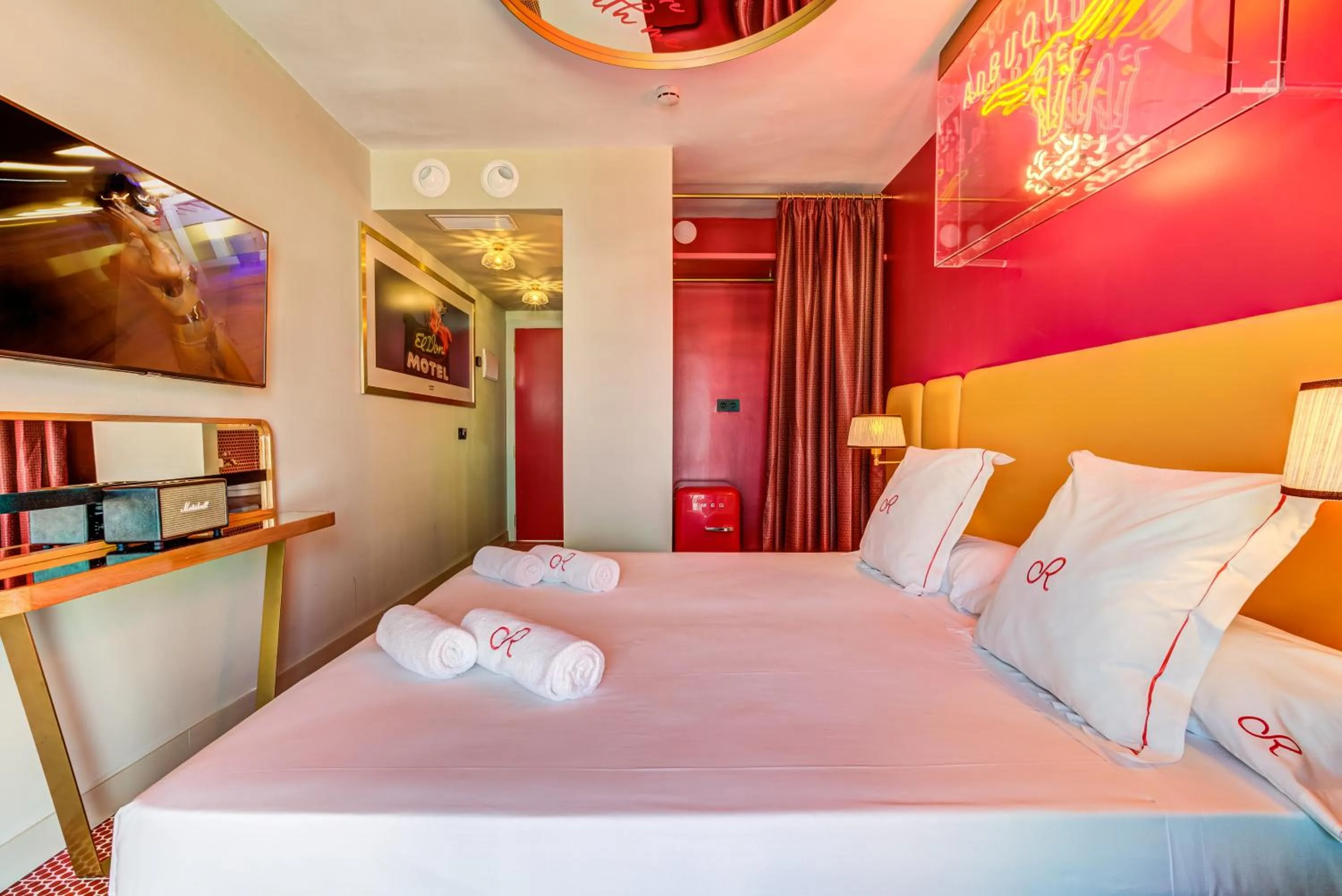 Bedroom, Bed in Romeos Ibiza - Adults Only