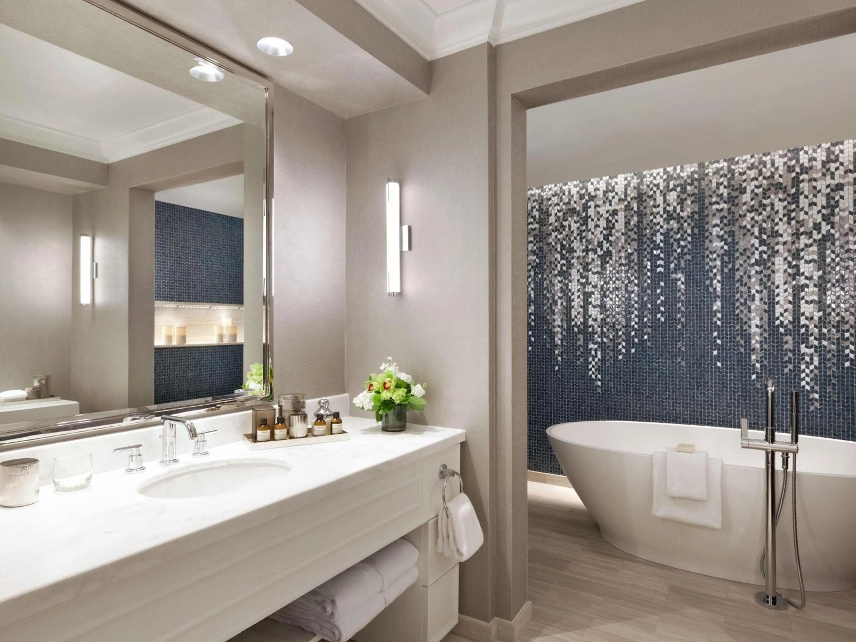 Bedroom, Bed in The Fairmont Washington DC