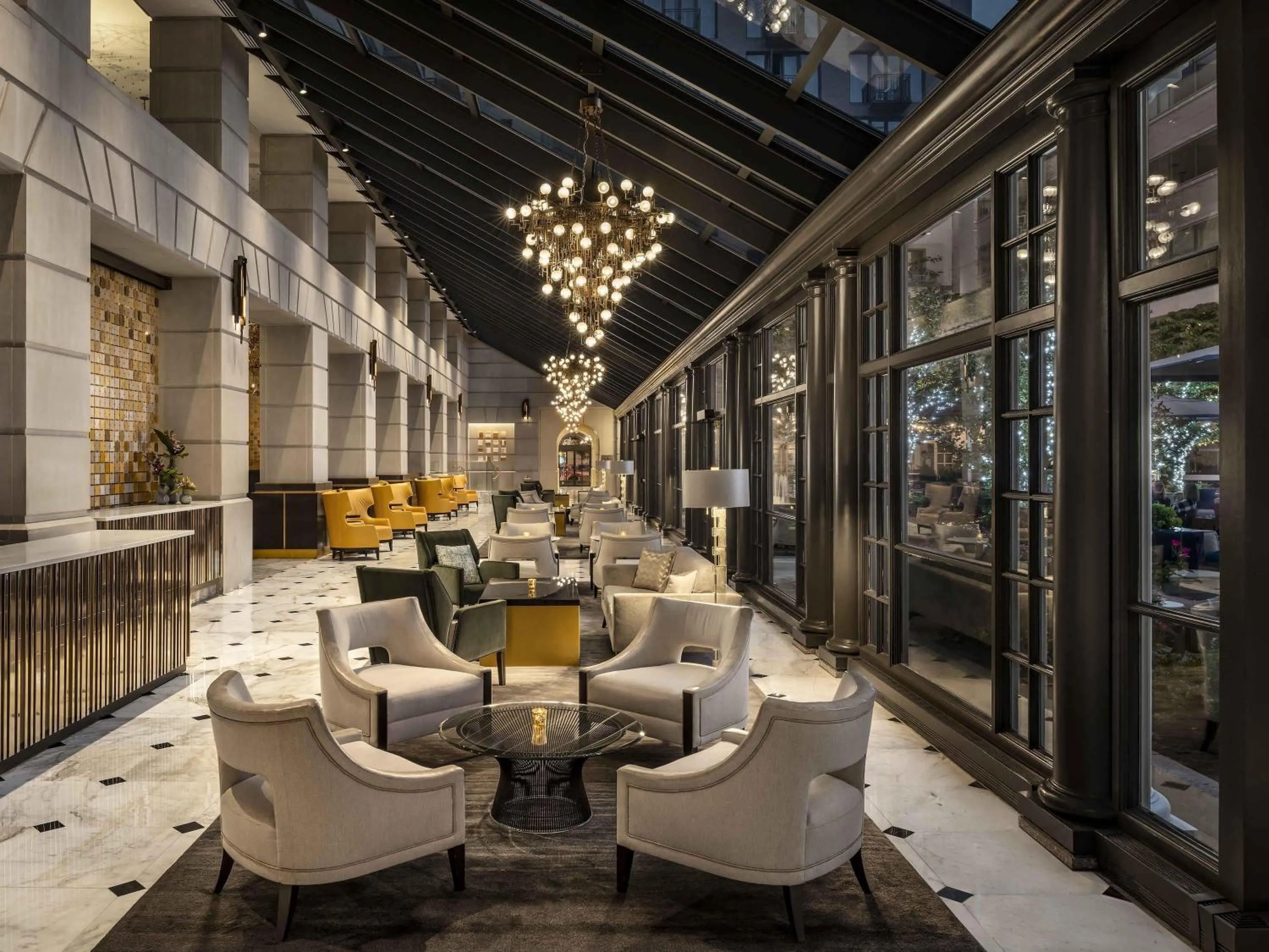 Lounge or bar in The Fairmont Washington DC