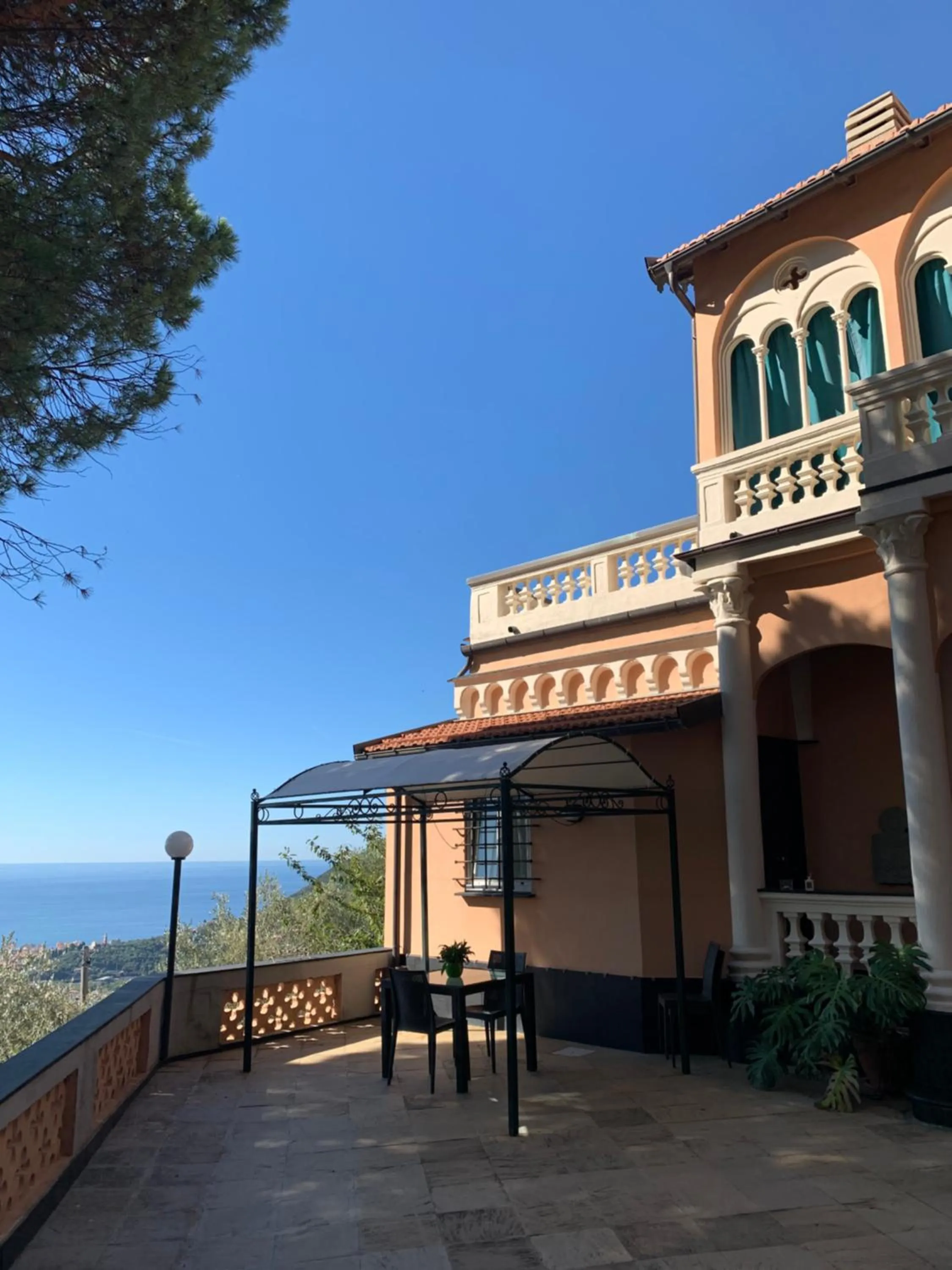 Property building in Villa Rocca Leivi
